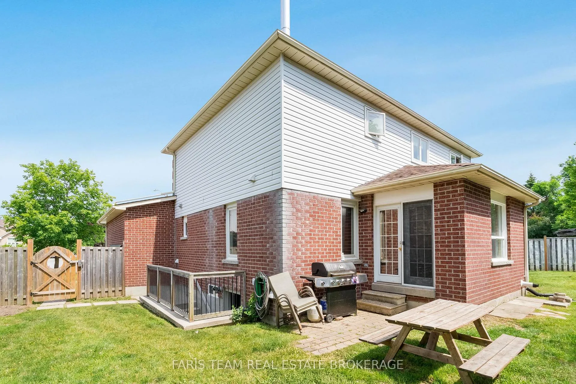 Photo 32 of 24 Shortreed Court, Barrie, West Bayfield — HOMEH