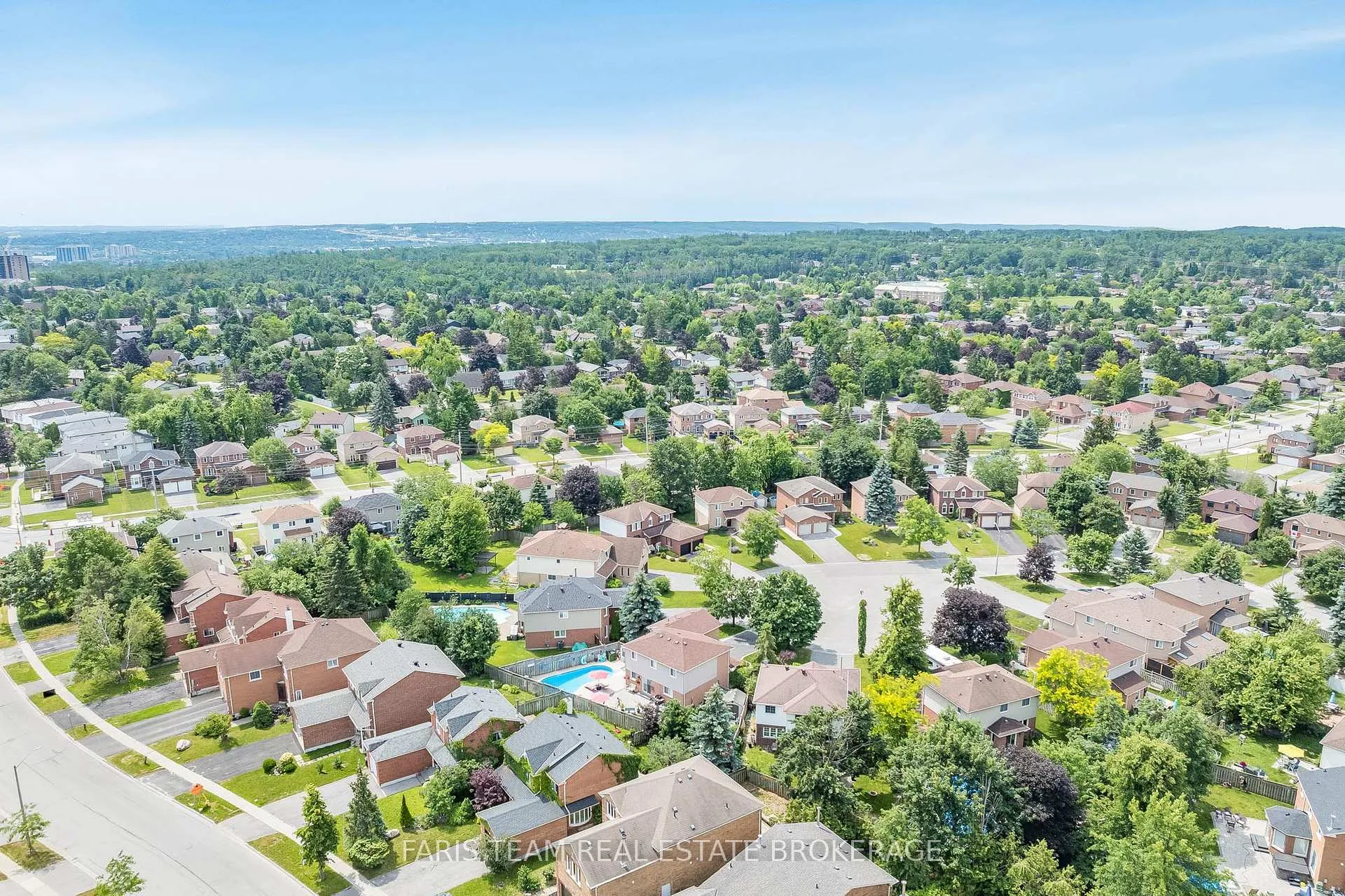 Photo 38 of 24 Shortreed Court, Barrie, West Bayfield — HOMEH