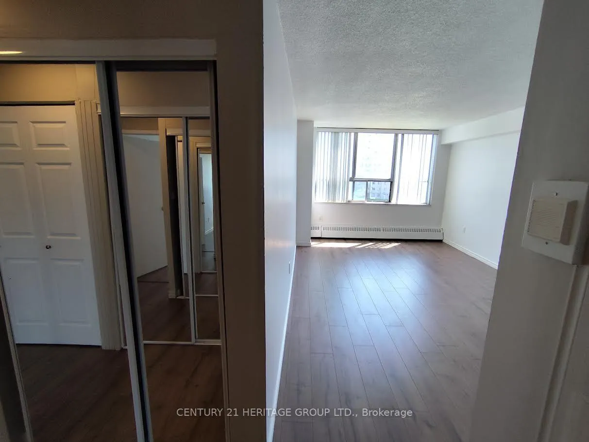 Photo 3 of Unit 612, 100 Lotherton Pathway, North York, Yorkdale-Glen Park — HOMEH