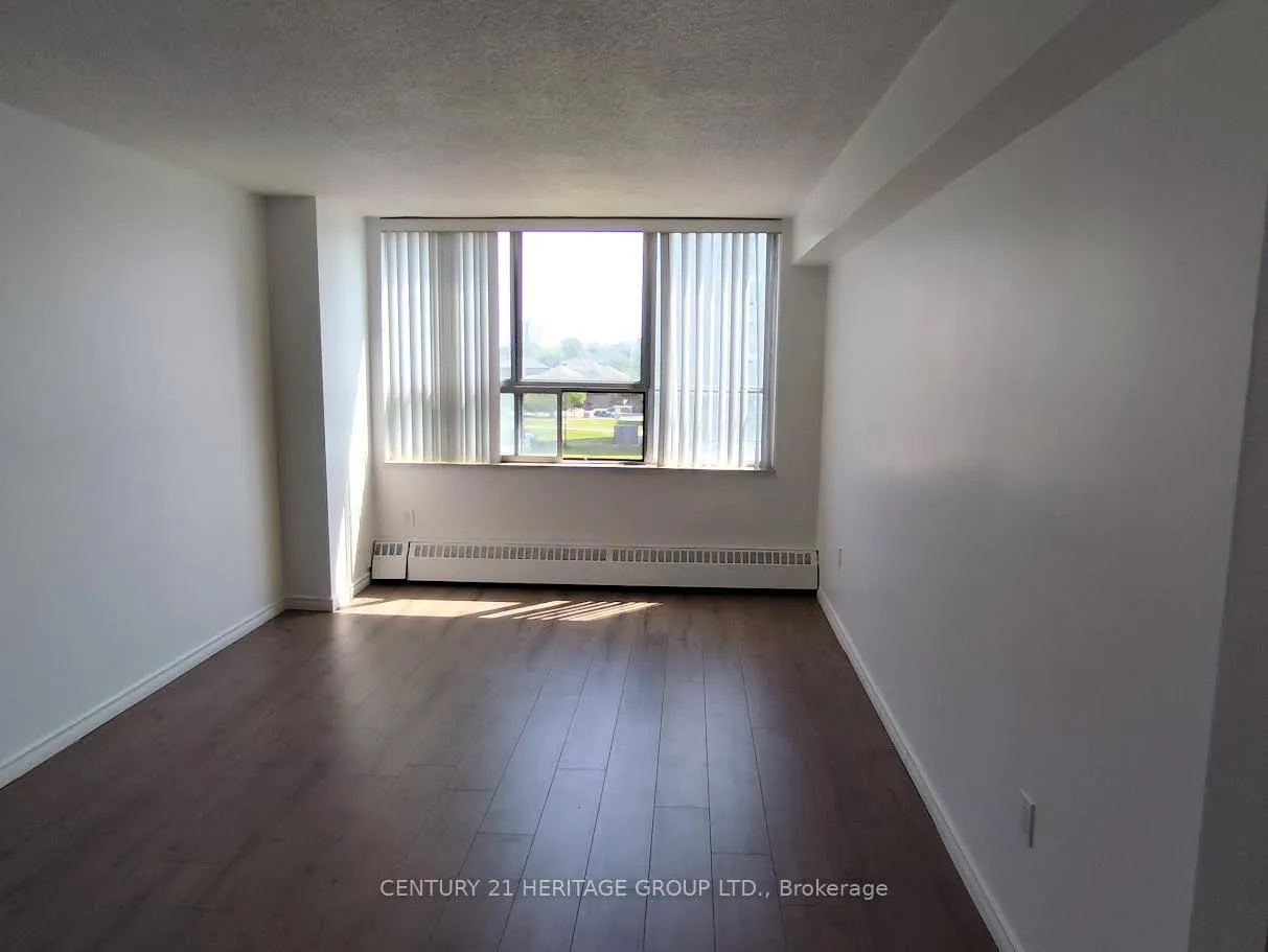 Photo 4 of Unit 612, 100 Lotherton Pathway, North York, Yorkdale-Glen Park — HOMEH