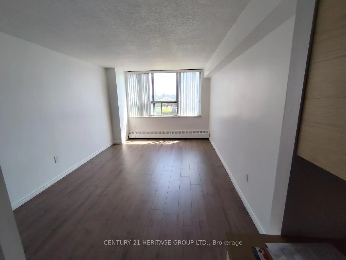 Photo 5 of Unit 612, 100 Lotherton Pathway, North York, Yorkdale-Glen Park — HOMEH