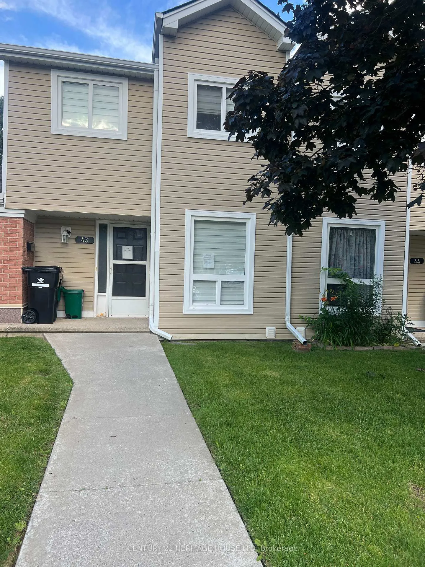 Photo 3 of Unit 43, 160 Rittenhouse Road, Kitchener, Country Hills West — HOMEH