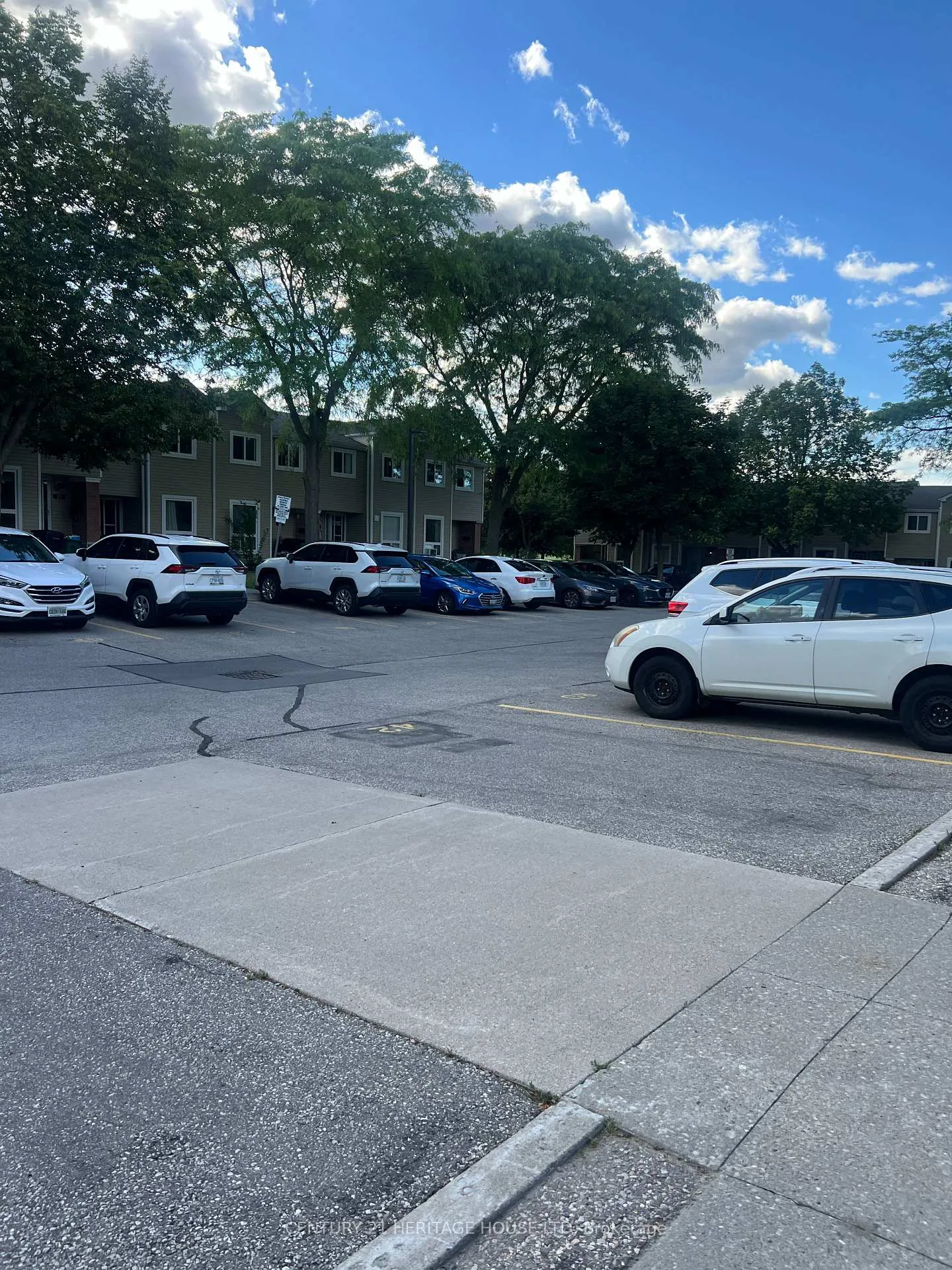 Photo 4 of Unit 43, 160 Rittenhouse Road, Kitchener, Country Hills West — HOMEH