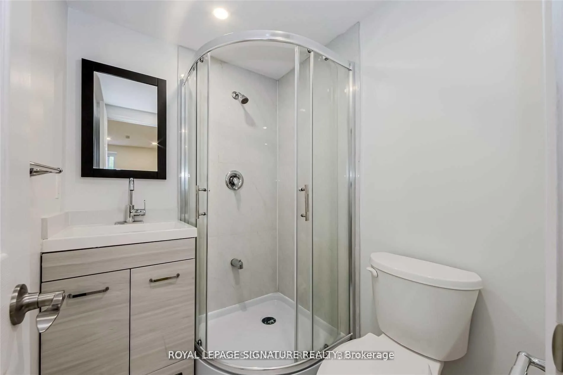 Photo 5 of 91 Tamarack Drive, Markham, Aileen-Willowbrook — HOMEH