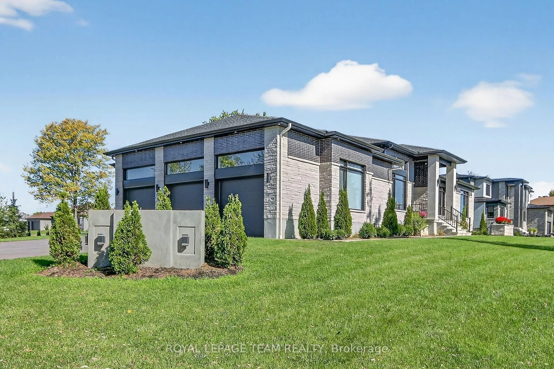 Photo 3 of 6865 Pebble Trail Way, Ottawa, Greely — HOMEH