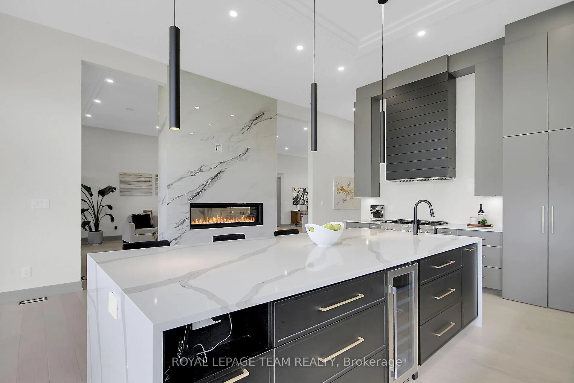 Photo 18 of 6865 Pebble Trail Way, Ottawa, Greely — HOMEH