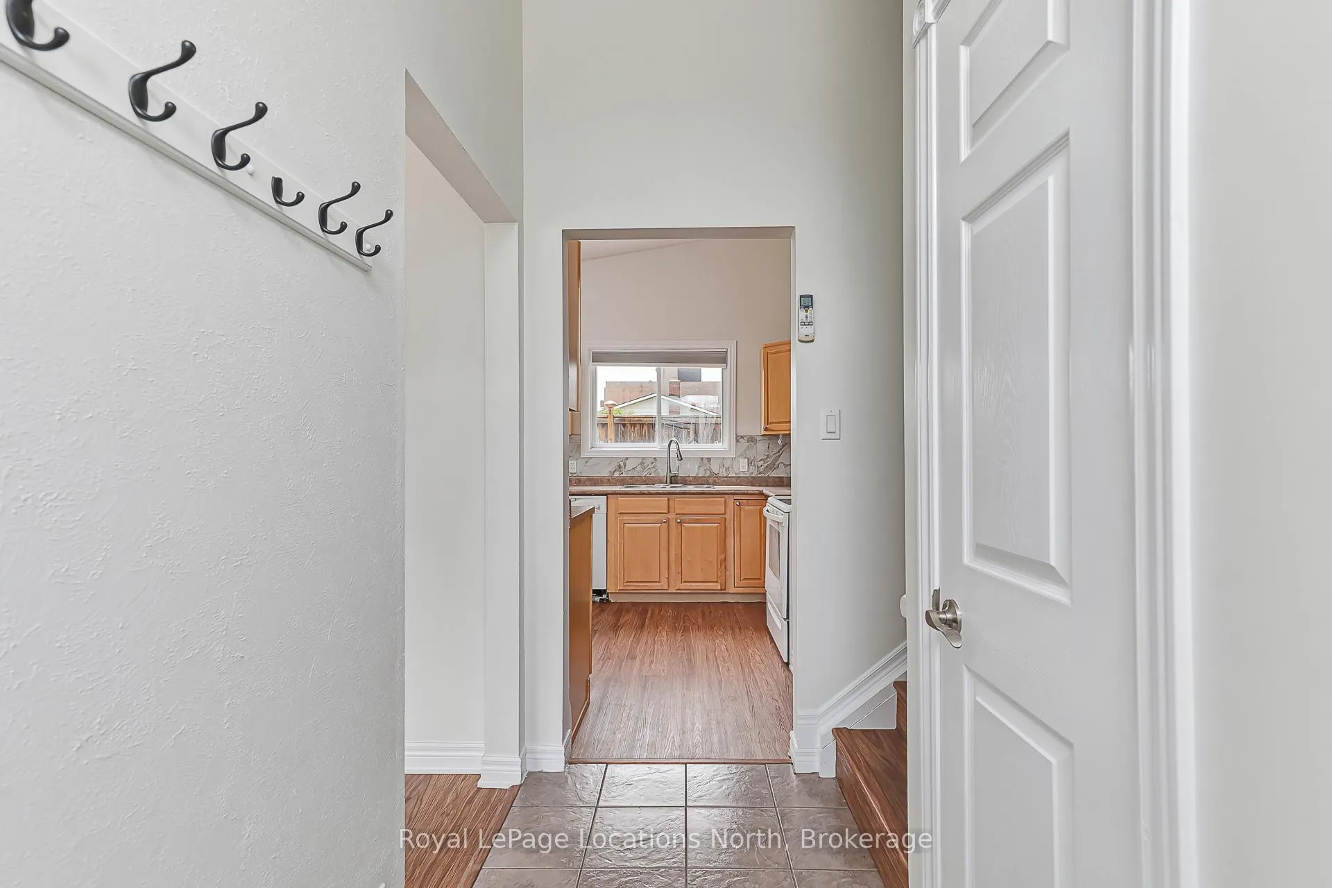Photo 43 of 594 Oak Street, Collingwood — HOMEH