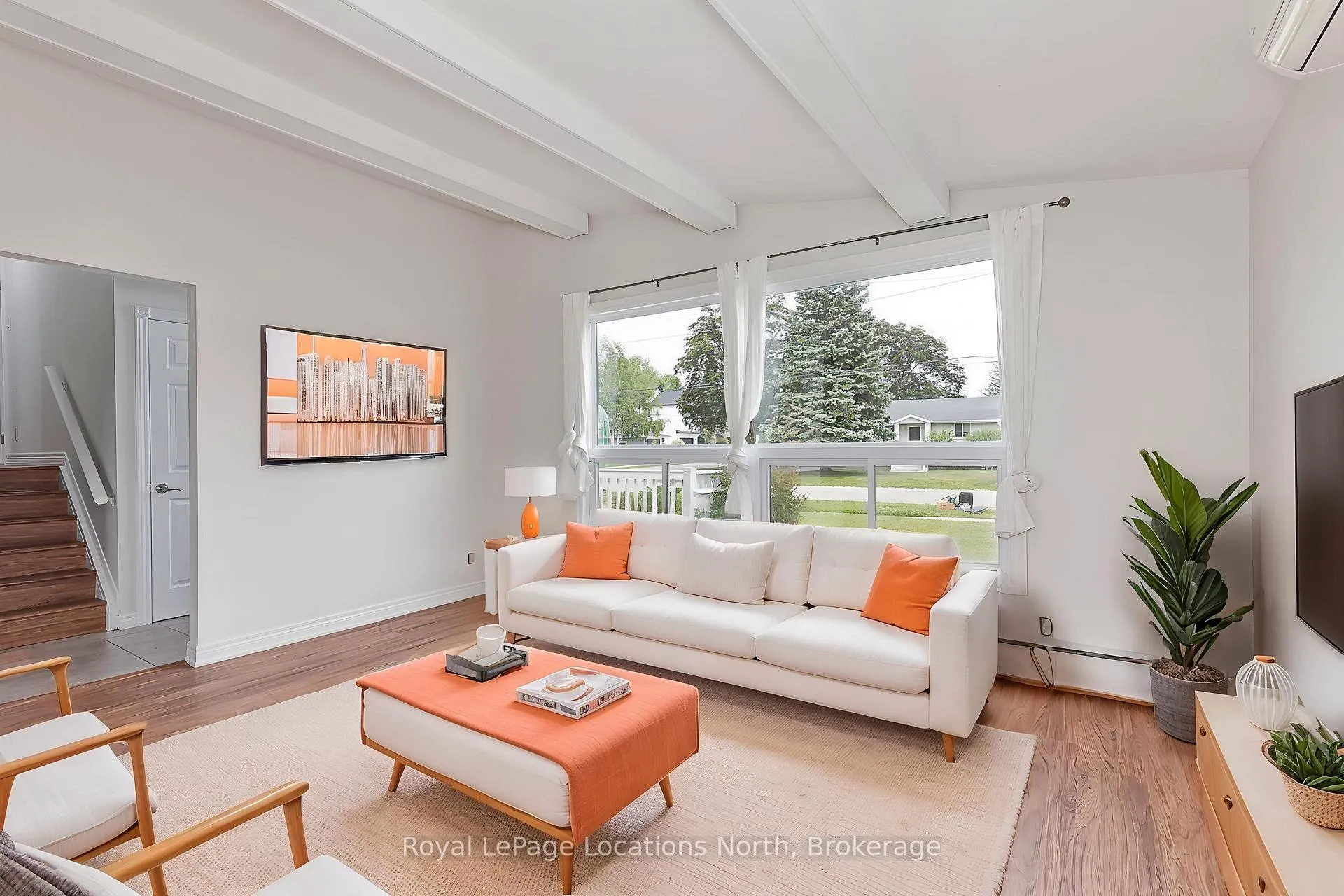 Photo 51 of 594 Oak Street, Collingwood — HOMEH