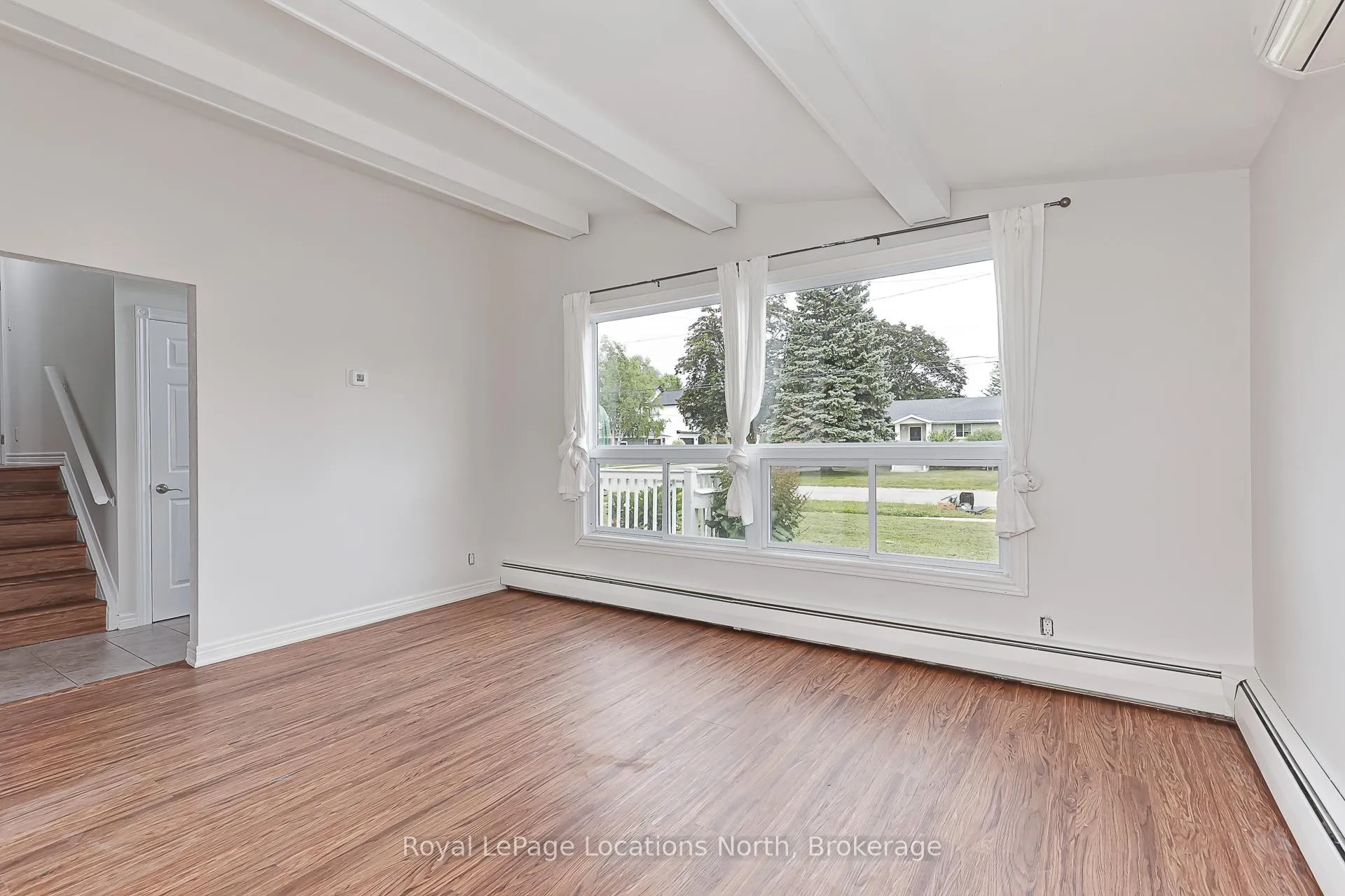 Photo 55 of 594 Oak Street, Collingwood — HOMEH