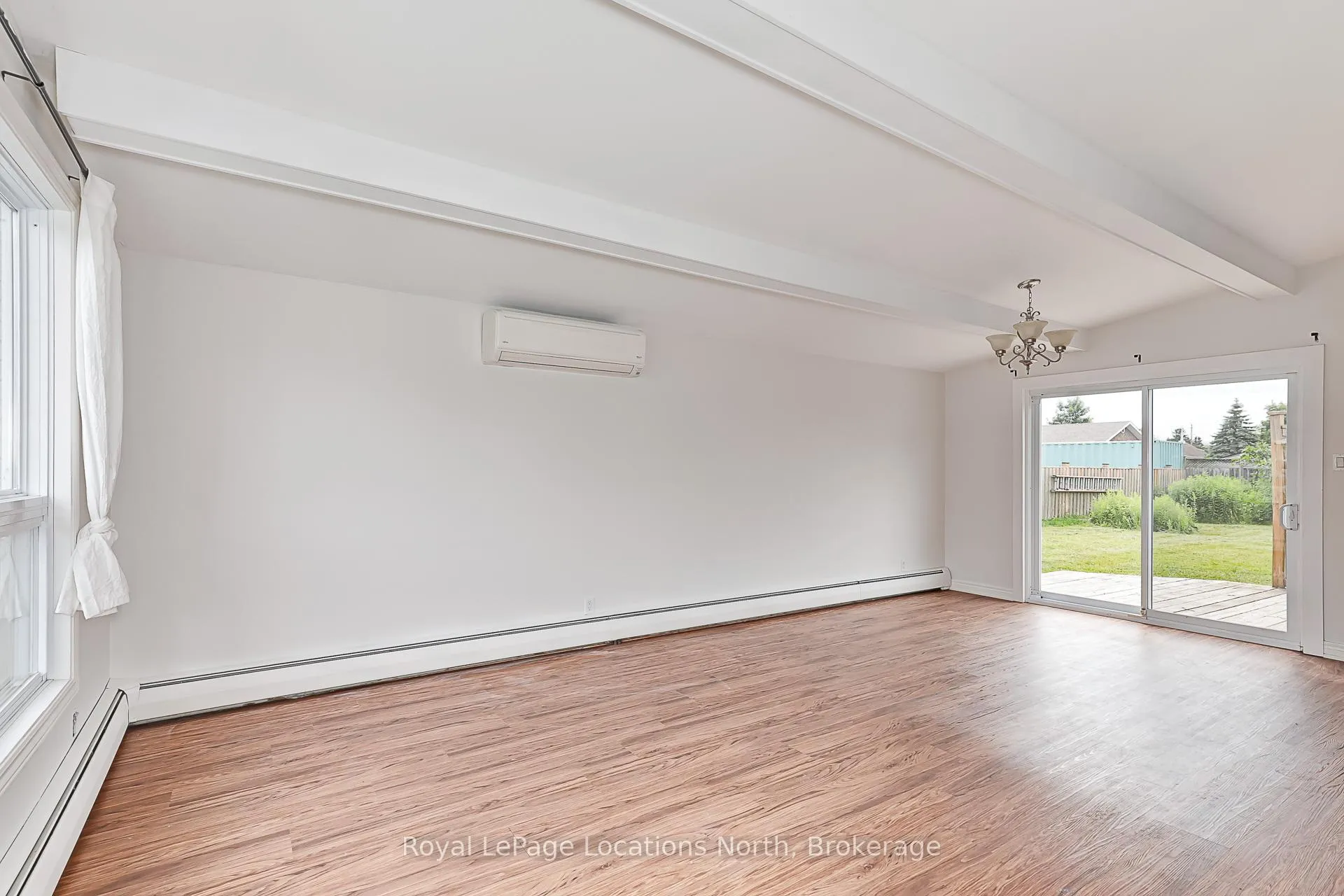 Photo 57 of 594 Oak Street, Collingwood — HOMEH