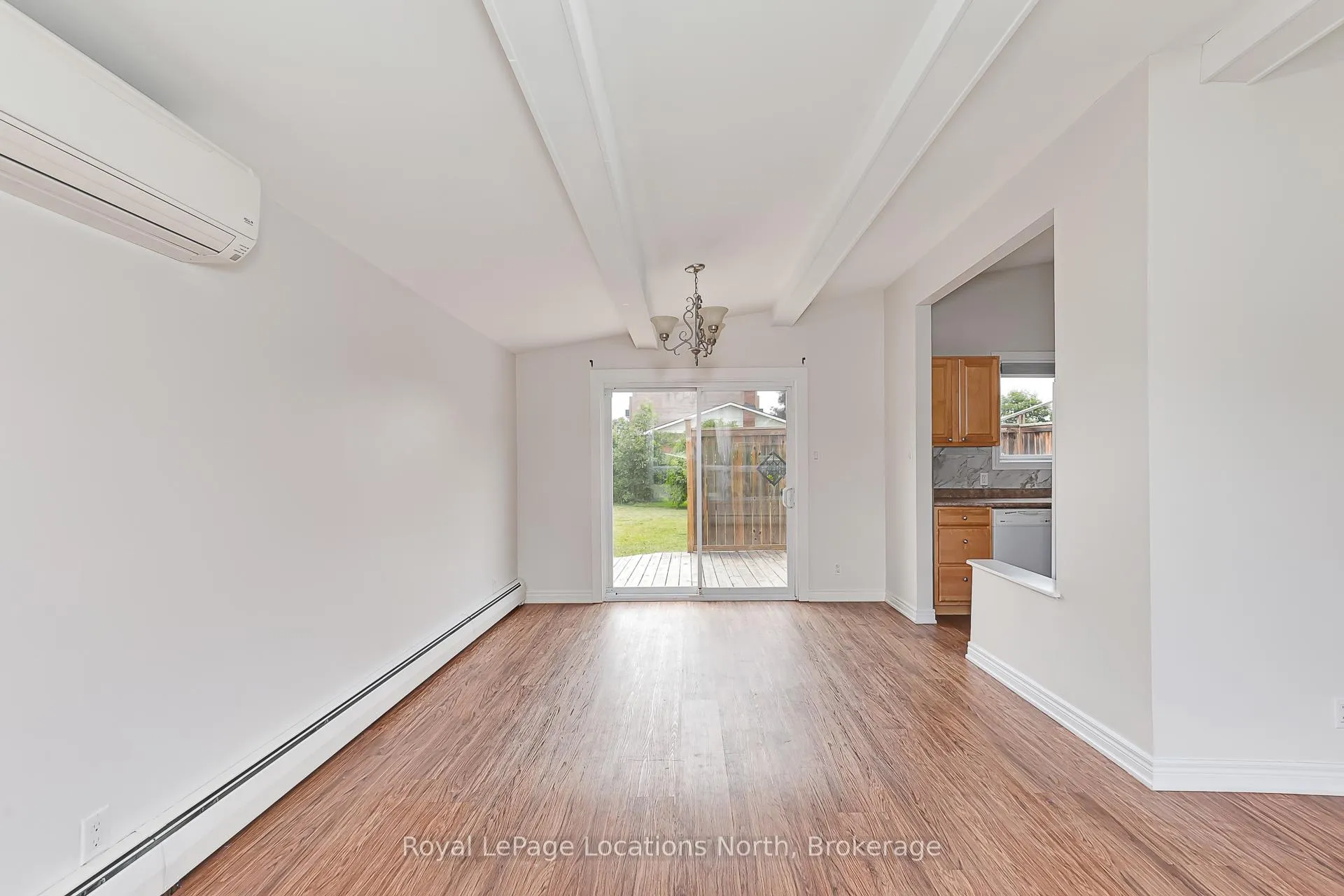Photo 58 of 594 Oak Street, Collingwood — HOMEH
