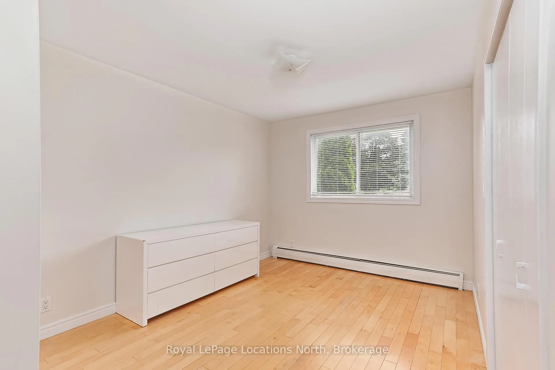 Photo 67 of 594 Oak Street, Collingwood — HOMEH