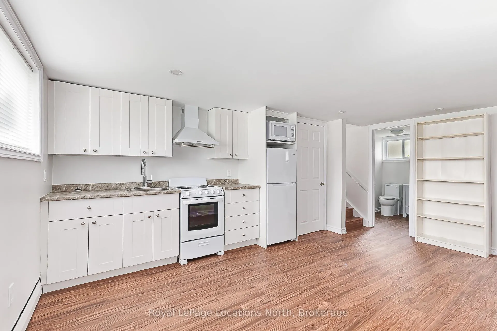 Photo 76 of 594 Oak Street, Collingwood — HOMEH