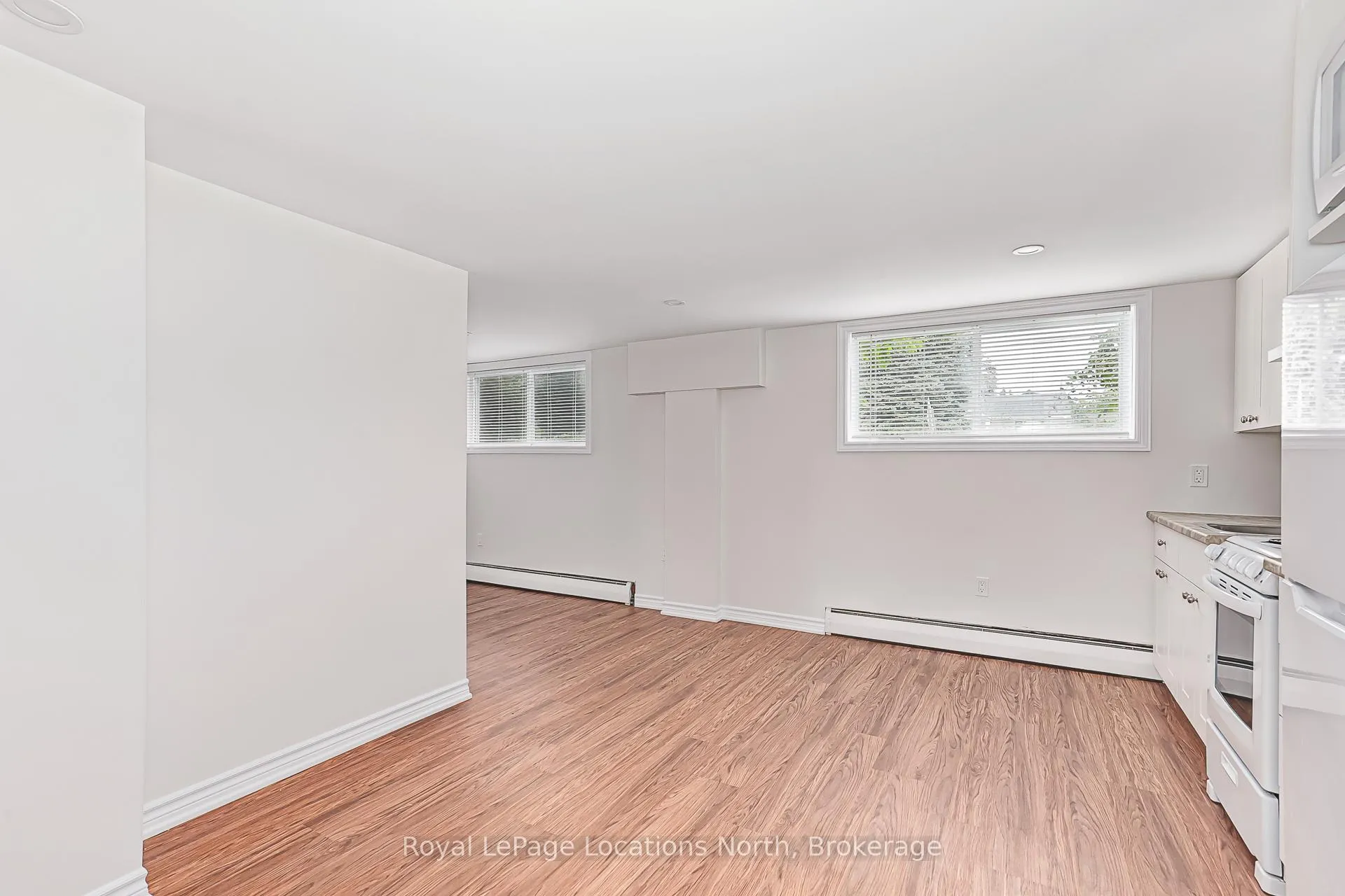 Photo 84 of 594 Oak Street, Collingwood — HOMEH
