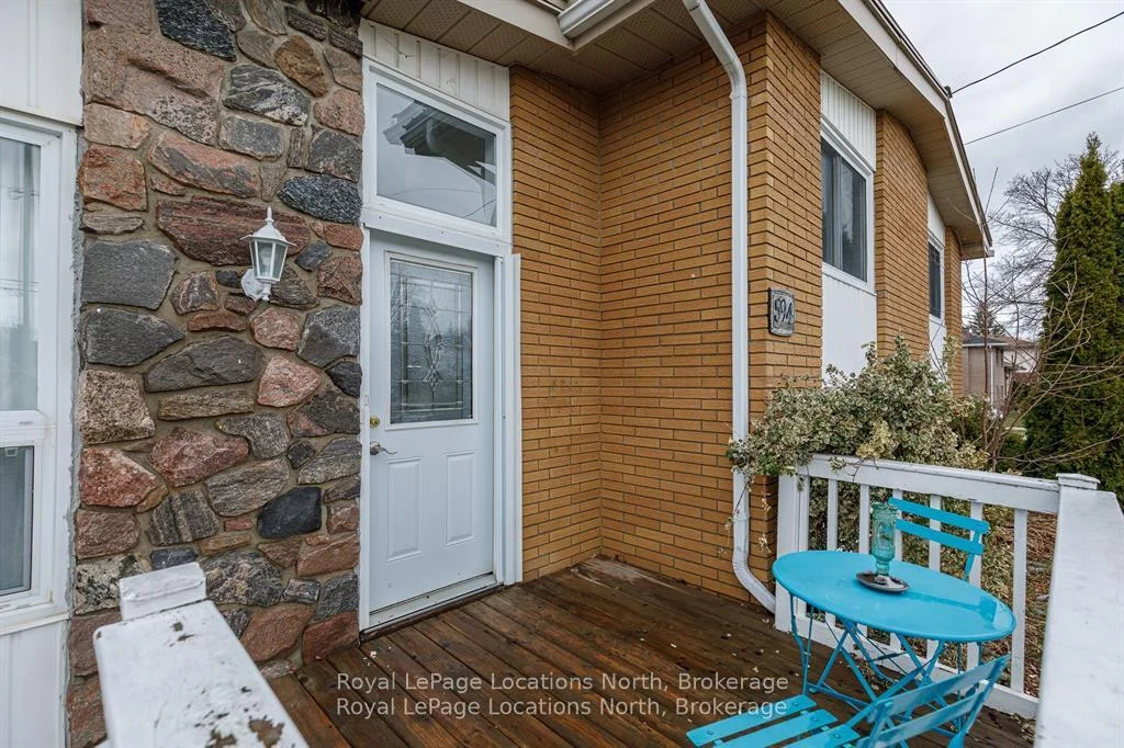 Photo 8 of 594 Oak Street, Collingwood — HOMEH