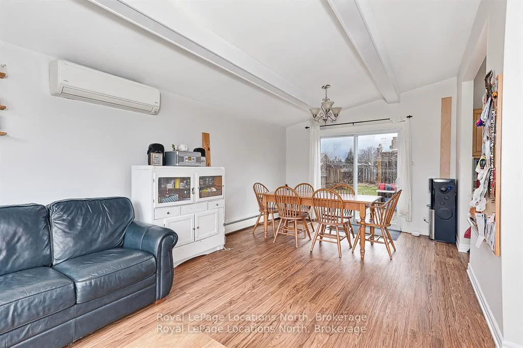 Photo 14 of 594 Oak Street, Collingwood — HOMEH