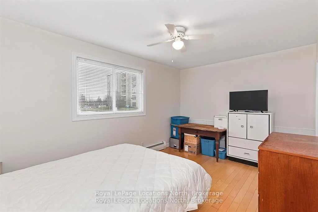 Photo 20 of 594 Oak Street, Collingwood — HOMEH