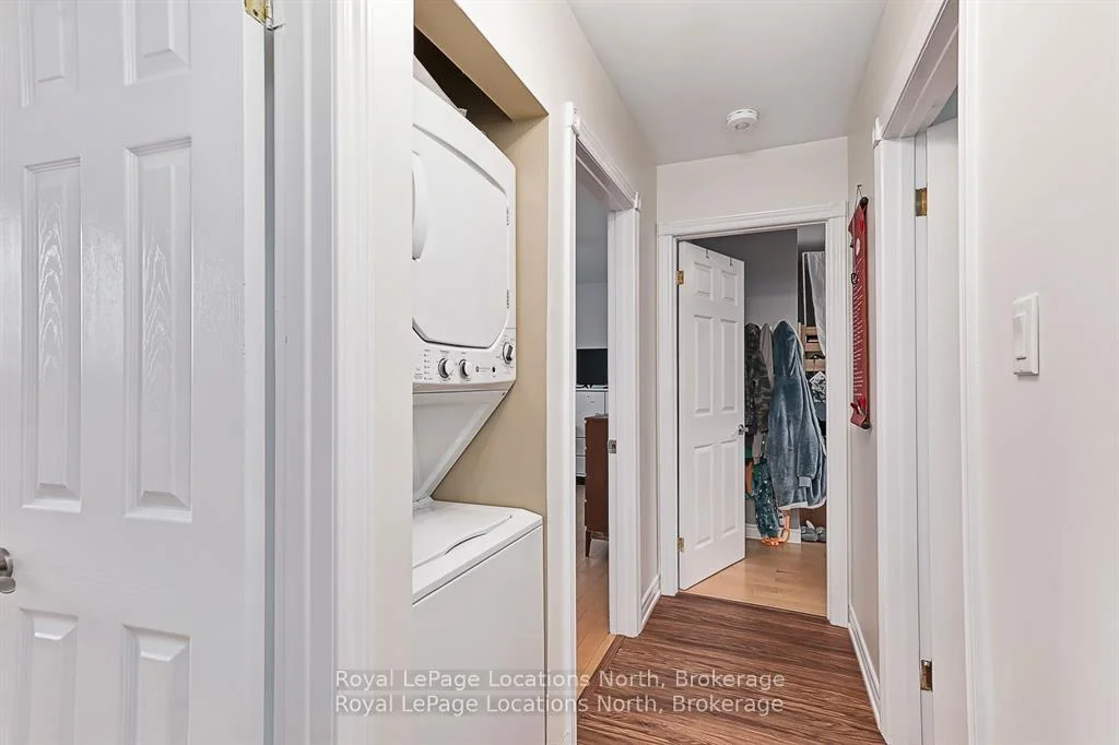 Photo 26 of 594 Oak Street, Collingwood — HOMEH