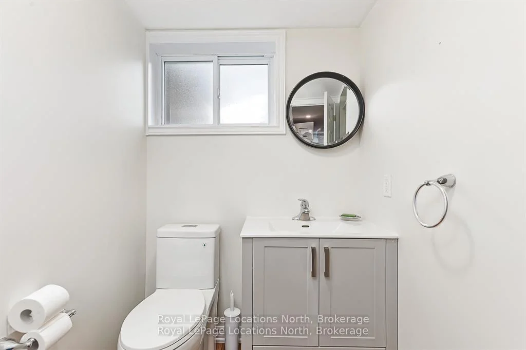 Photo 37 of 594 Oak Street, Collingwood — HOMEH