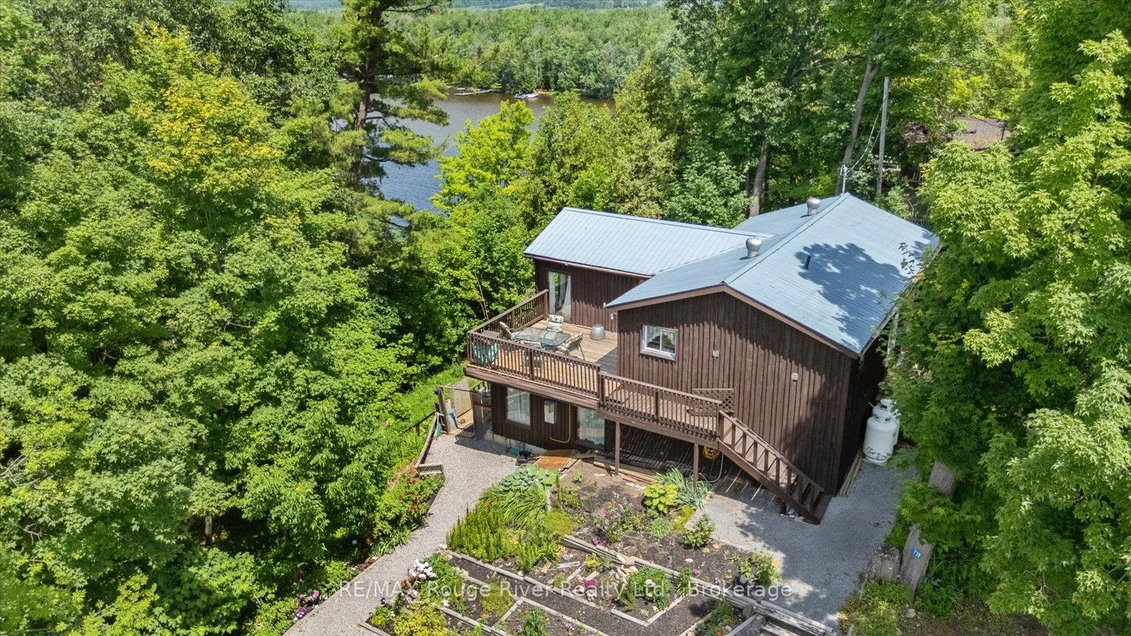 Front of 739 Marble Point Road
