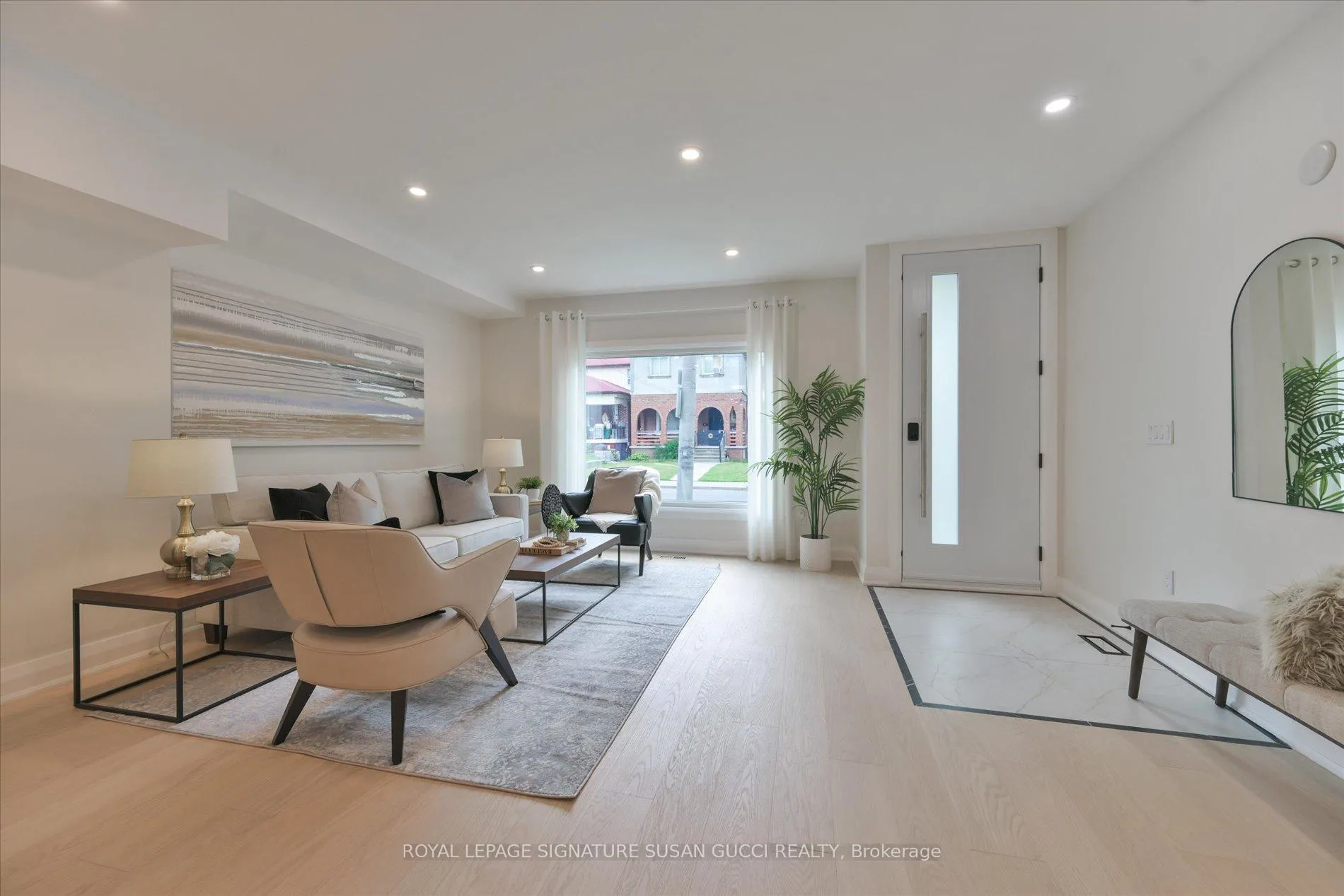 Photo 3 of 99 Chisholm Avenue, Toronto, Woodbine-Lumsden — HOMEH
