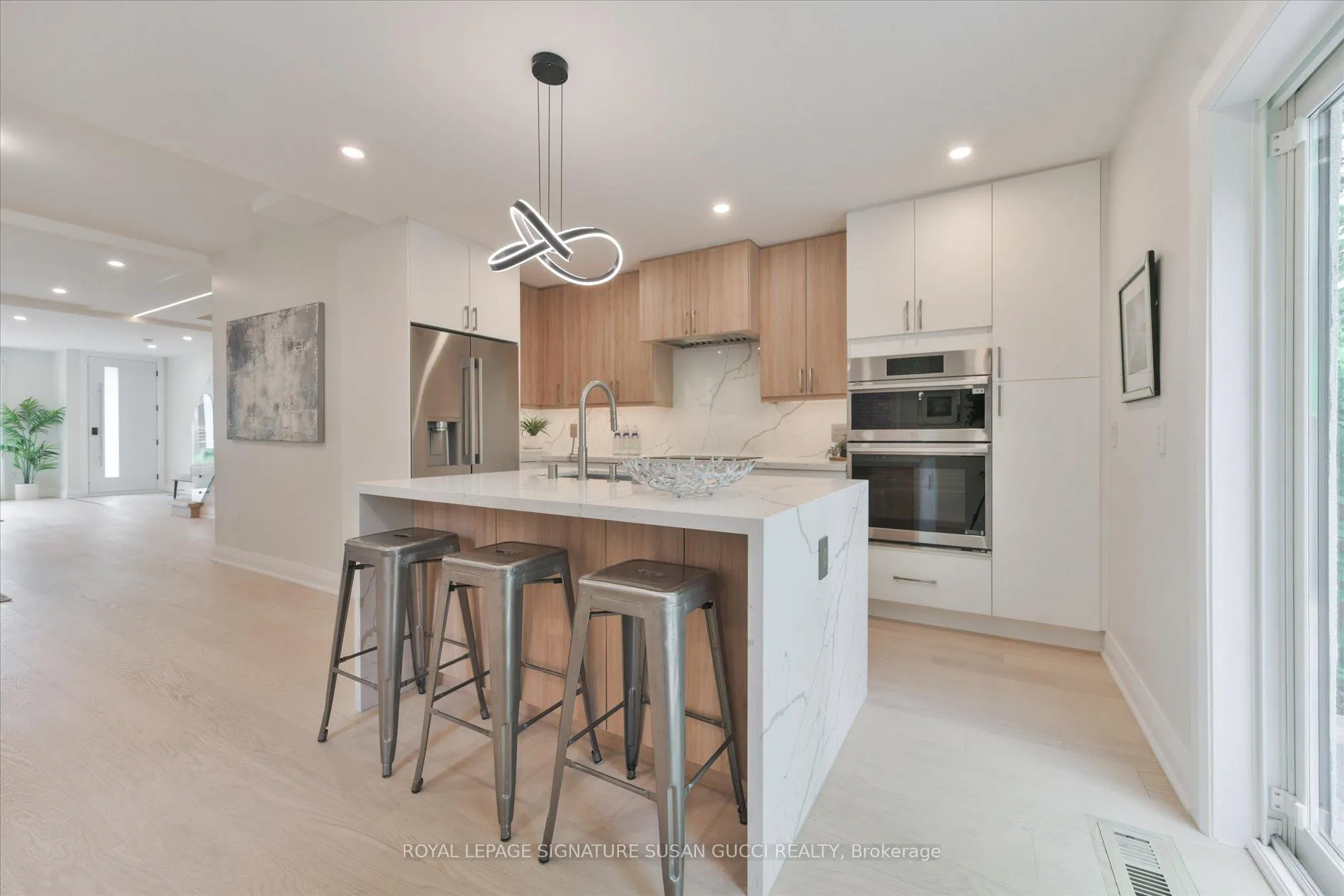 Photo 12 of 99 Chisholm Avenue, Toronto, Woodbine-Lumsden — HOMEH