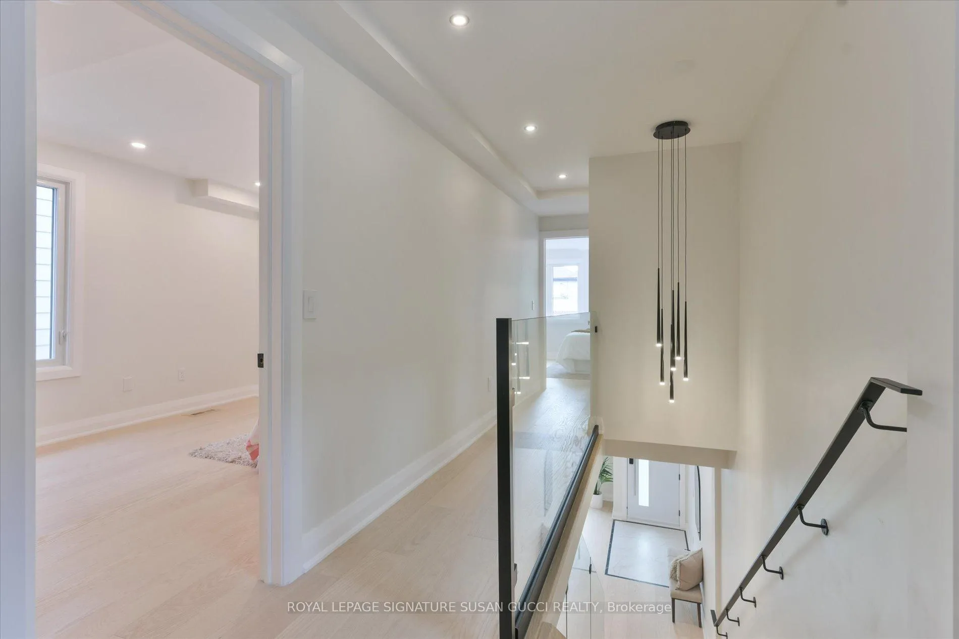 Photo 16 of 99 Chisholm Avenue, Toronto, Woodbine-Lumsden — HOMEH