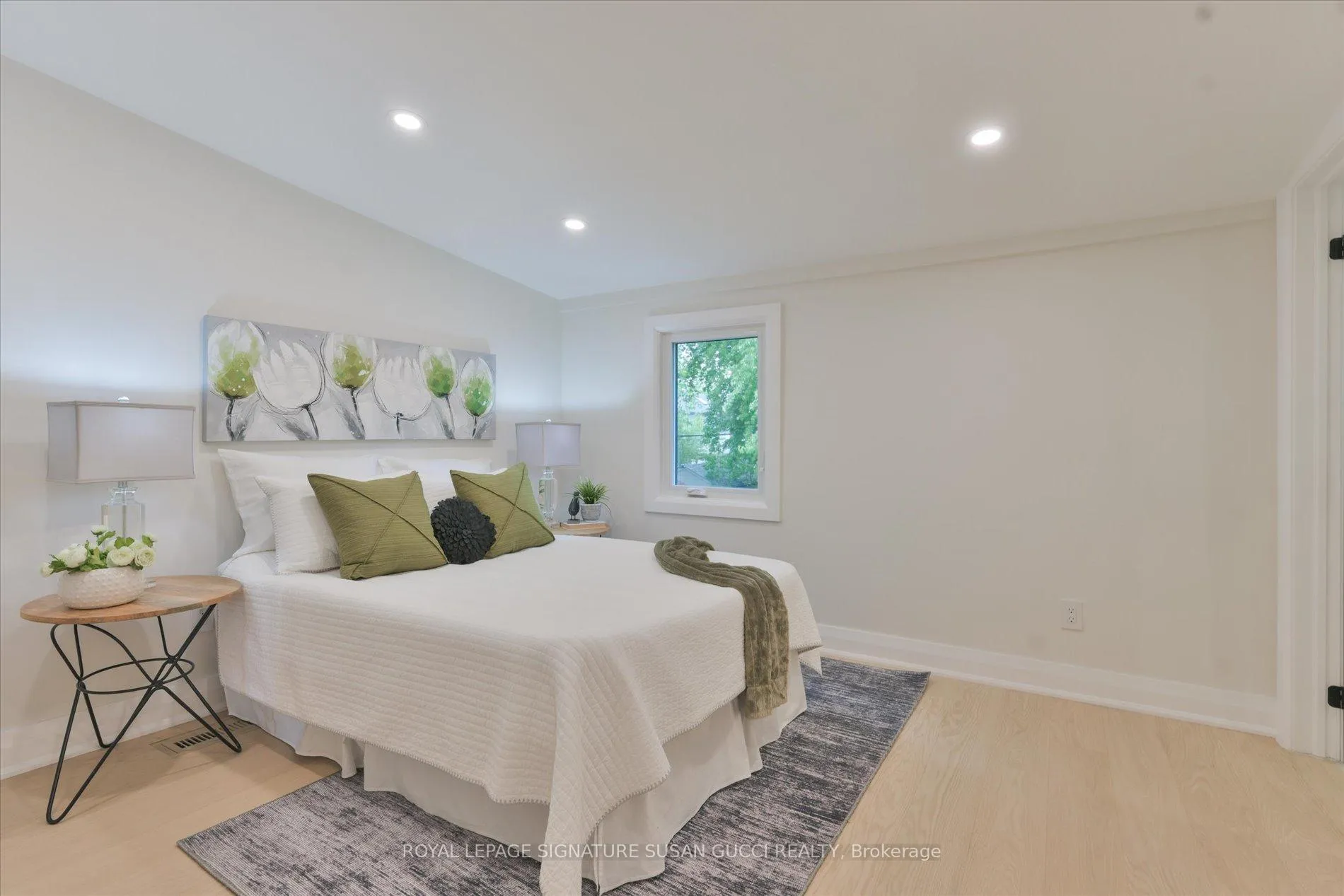 Photo 17 of 99 Chisholm Avenue, Toronto, Woodbine-Lumsden — HOMEH