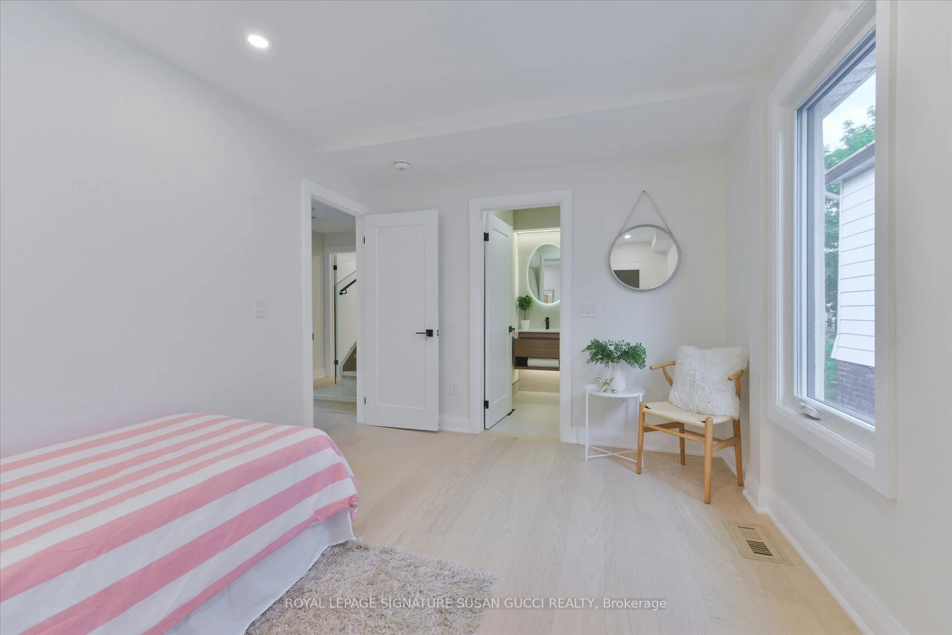 Photo 21 of 99 Chisholm Avenue, Toronto, Woodbine-Lumsden — HOMEH