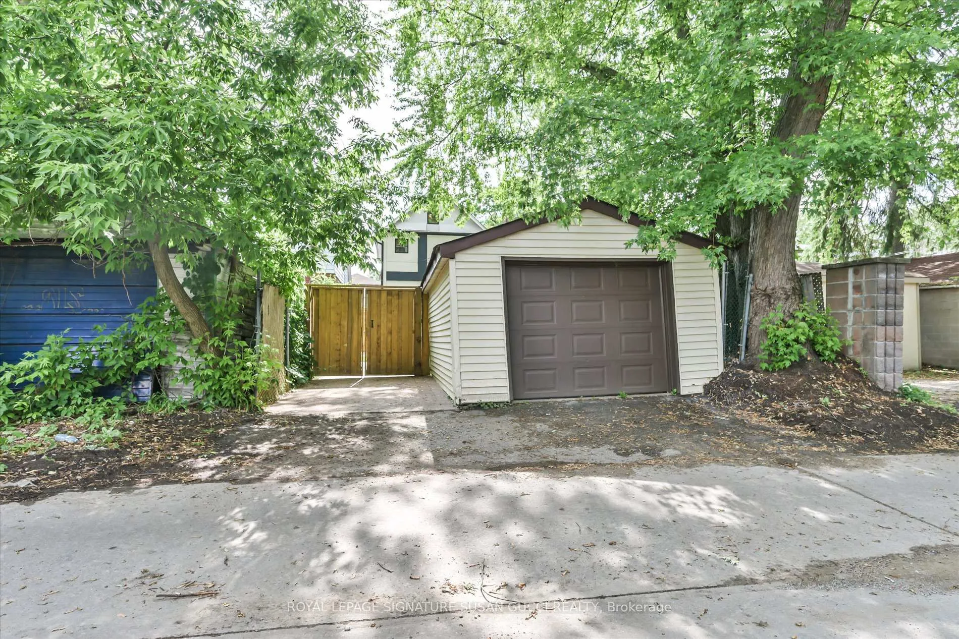 Photo 39 of 99 Chisholm Avenue, Toronto, Woodbine-Lumsden — HOMEH