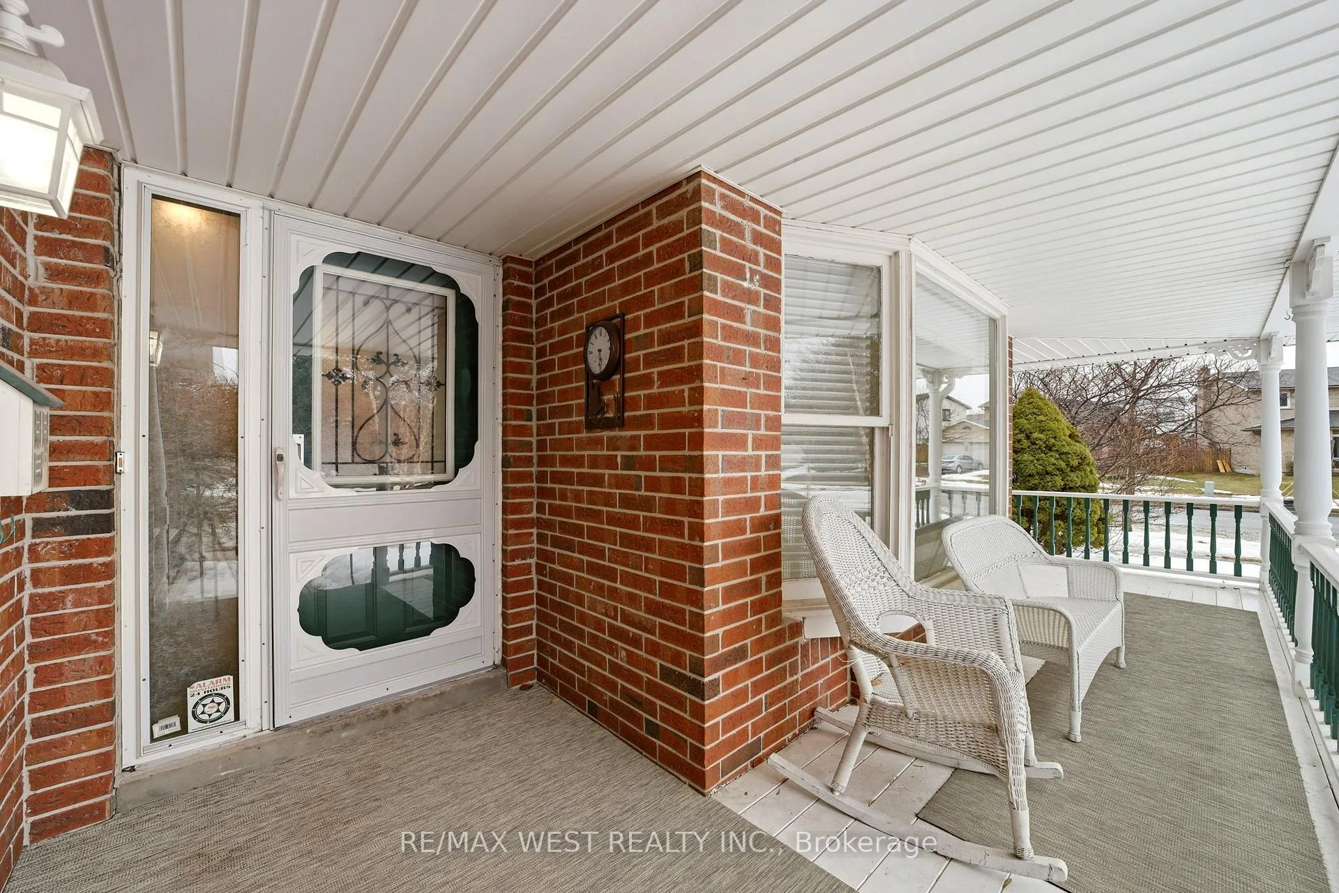Photo 3 of 690 Robertson Crescent, Milton, Timberlea — HOMEH