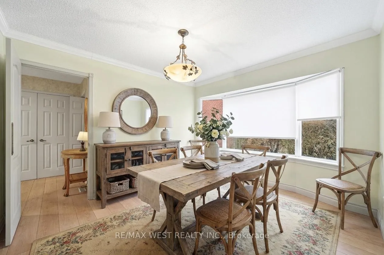 Photo 5 of 690 Robertson Crescent, Milton, Timberlea — HOMEH