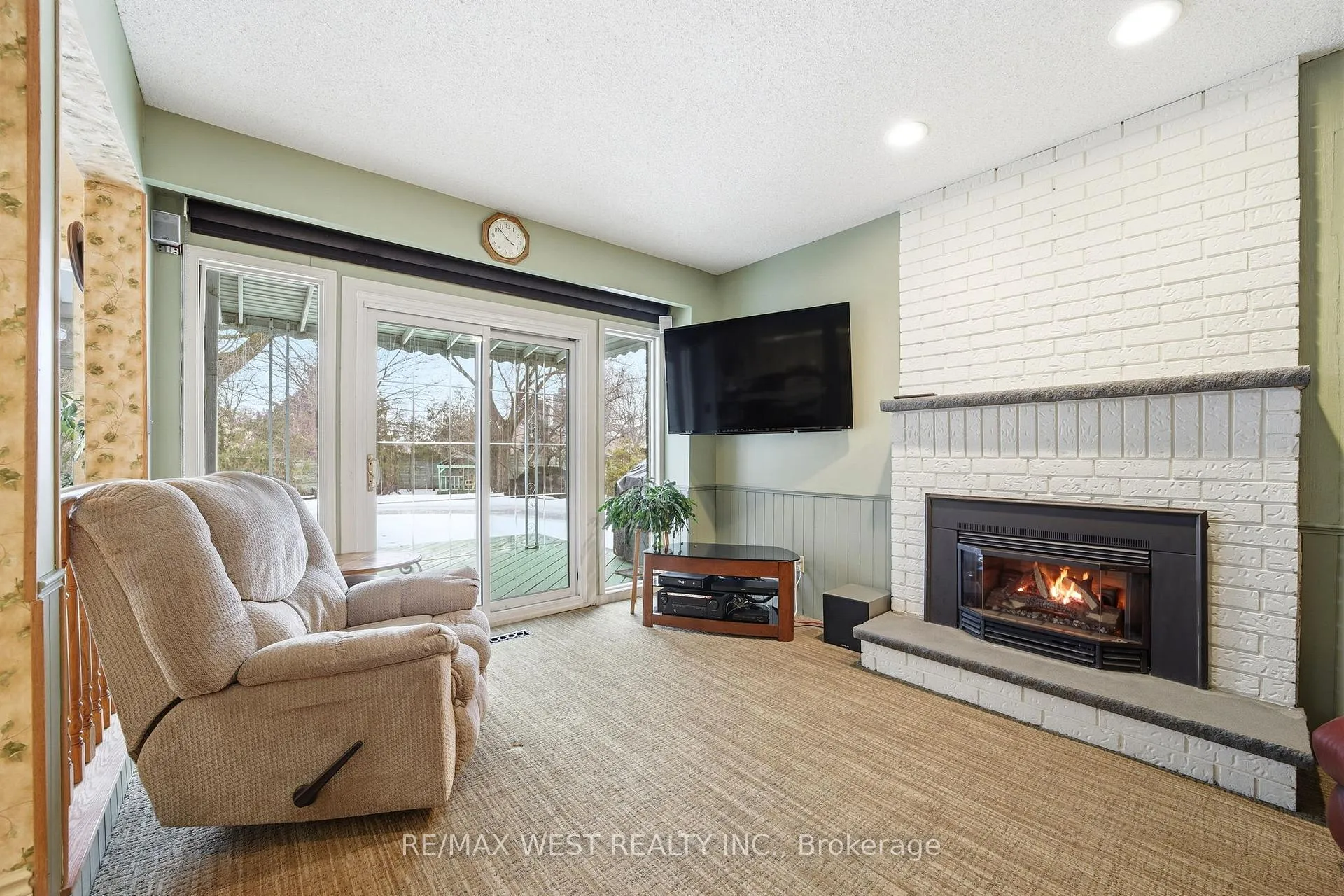 Photo 8 of 690 Robertson Crescent, Milton, Timberlea — HOMEH