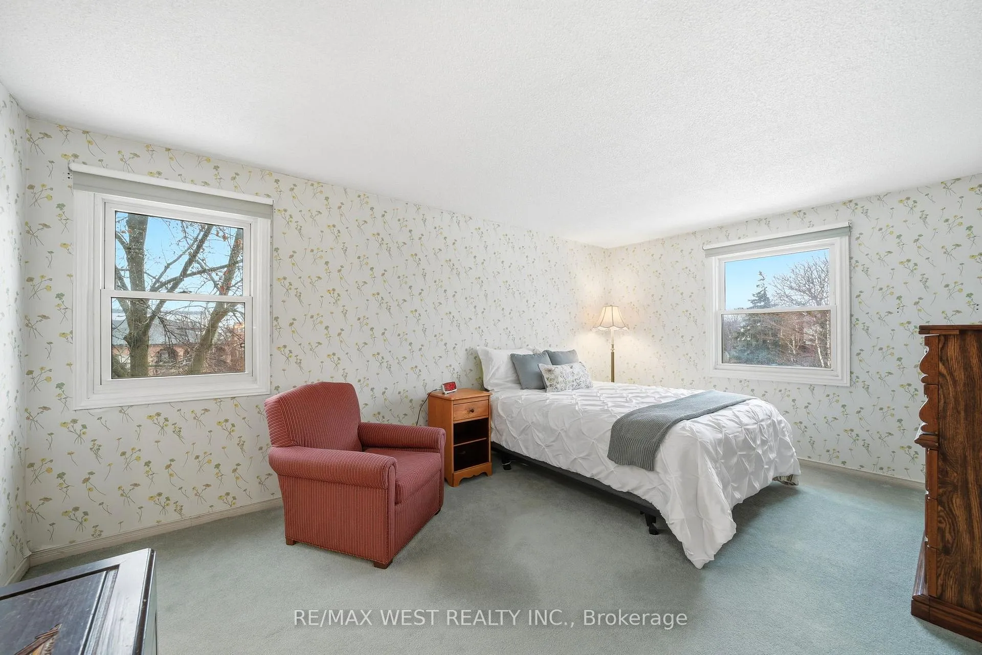 Photo 13 of 690 Robertson Crescent, Milton, Timberlea — HOMEH