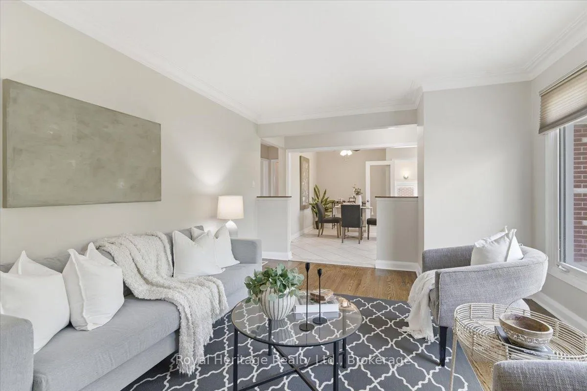 Photo 12 of 413 Elizabeth Street, Oshawa, McLaughlin — HOMEH