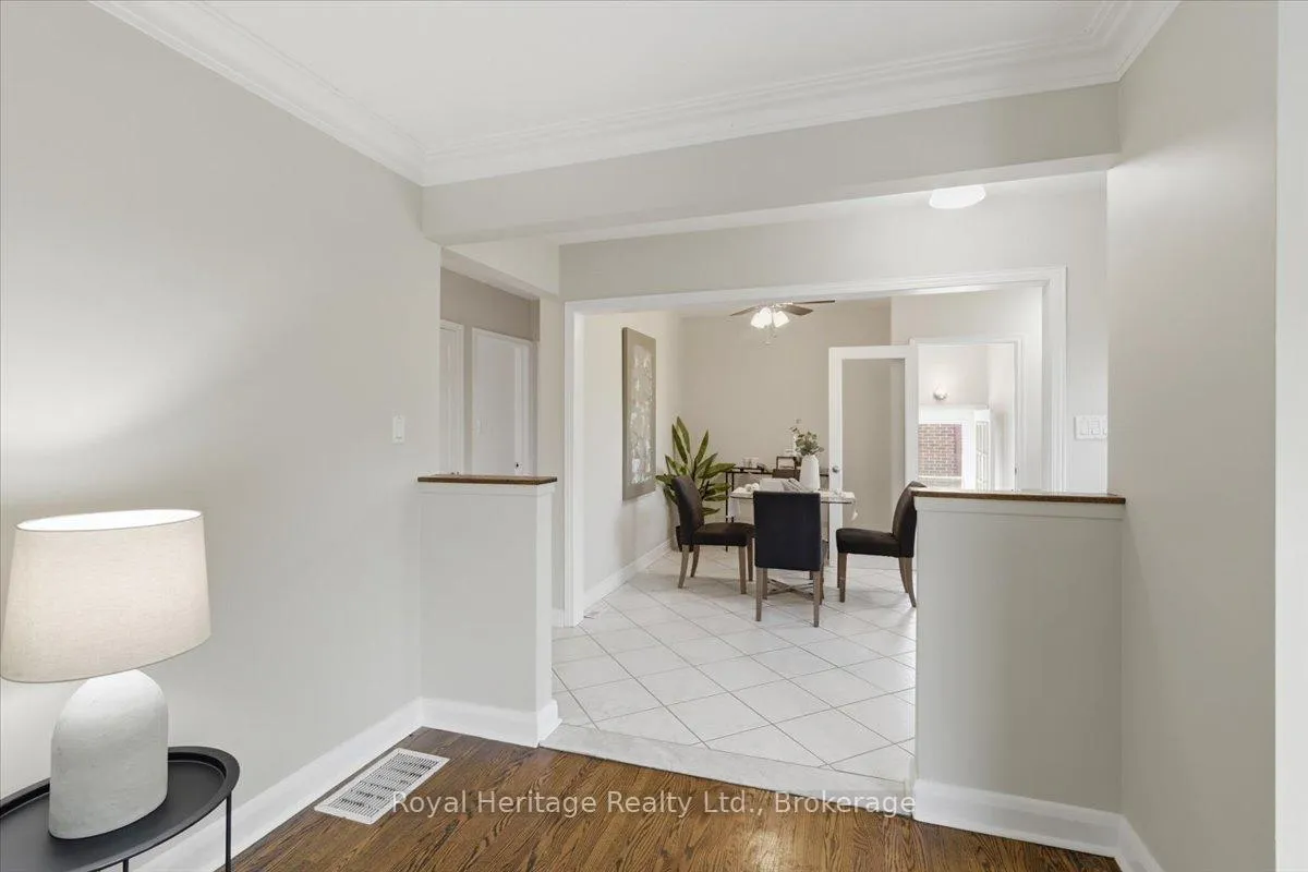 Photo 15 of 413 Elizabeth Street, Oshawa, McLaughlin — HOMEH
