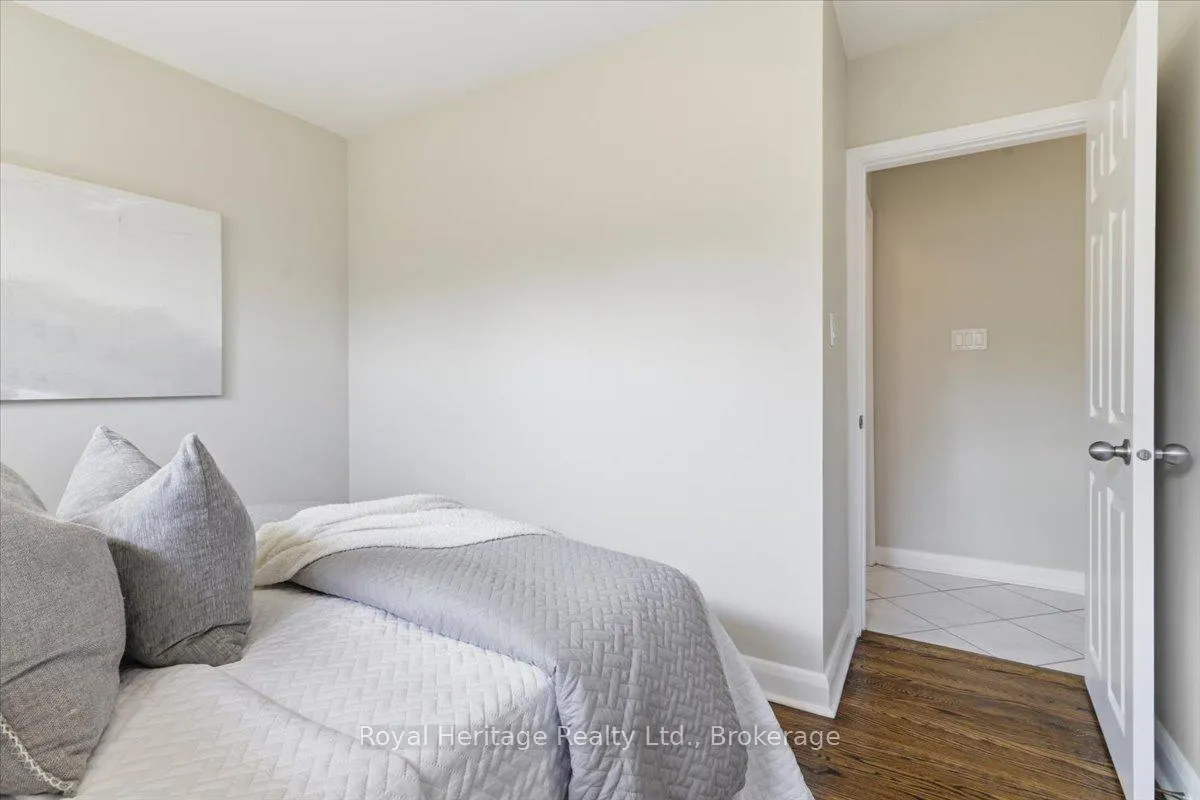 Photo 19 of 413 Elizabeth Street, Oshawa, McLaughlin — HOMEH