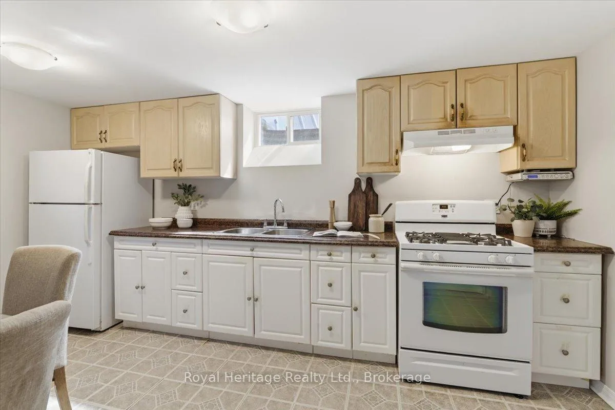 Photo 32 of 413 Elizabeth Street, Oshawa, McLaughlin — HOMEH