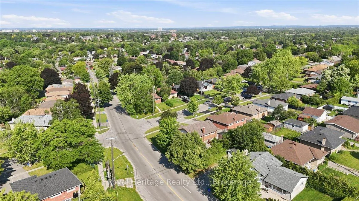 Photo 43 of 413 Elizabeth Street, Oshawa, McLaughlin — HOMEH