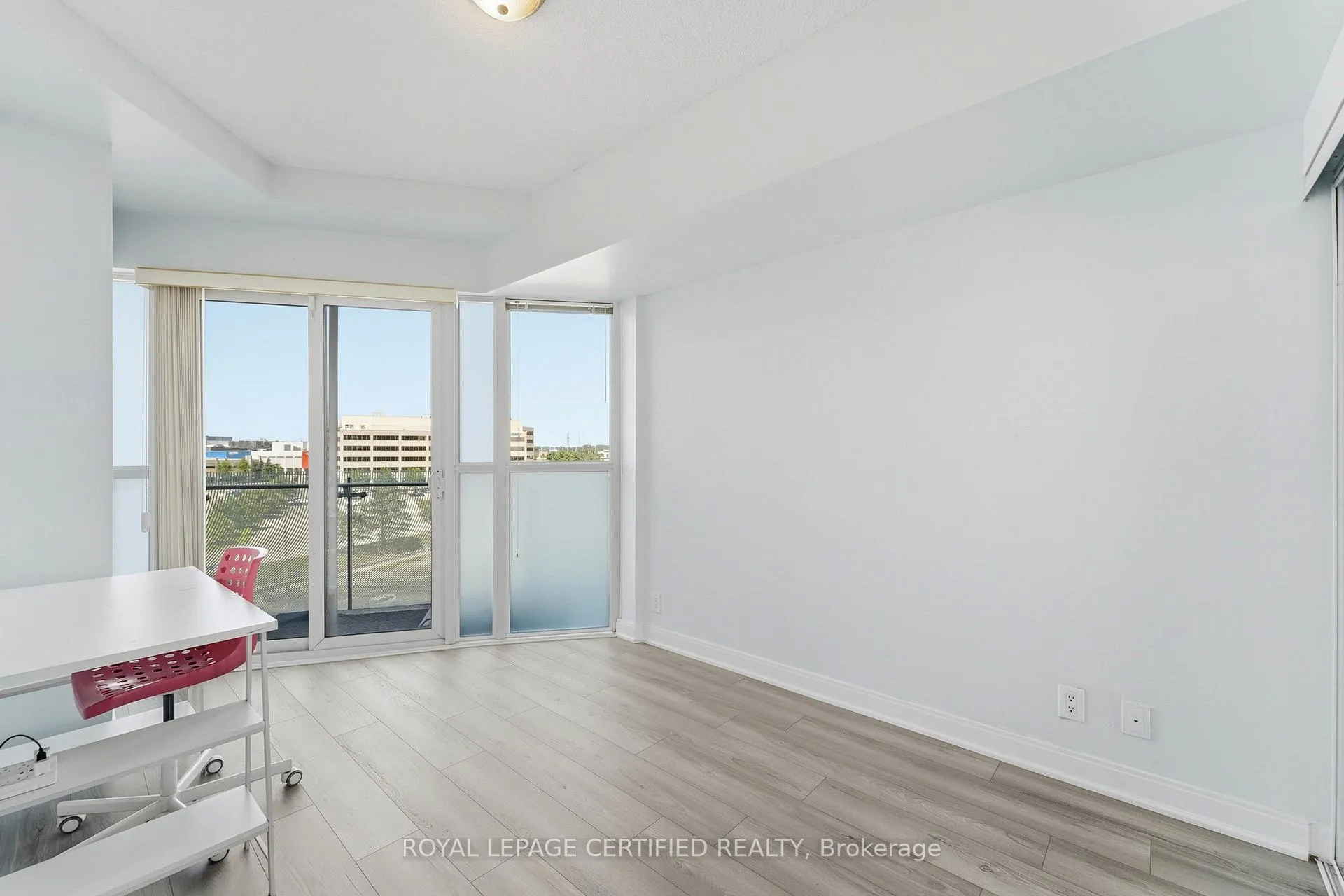 Photo 10 of Unit 609, 50 Absolute Avenue, Mississauga, City Centre — HOMEH