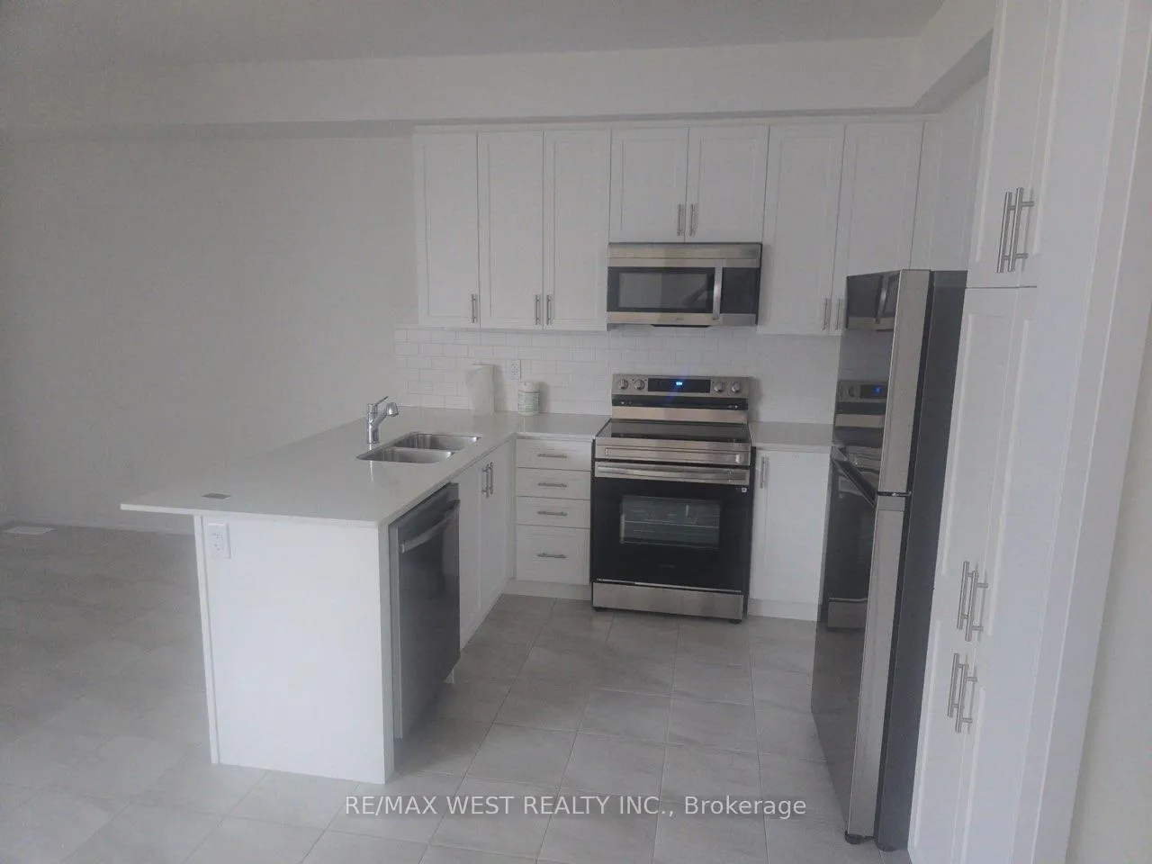 Photo 3 of 95 Lavender Road, Thorold, Hurricane/Merrittville — HOMEH