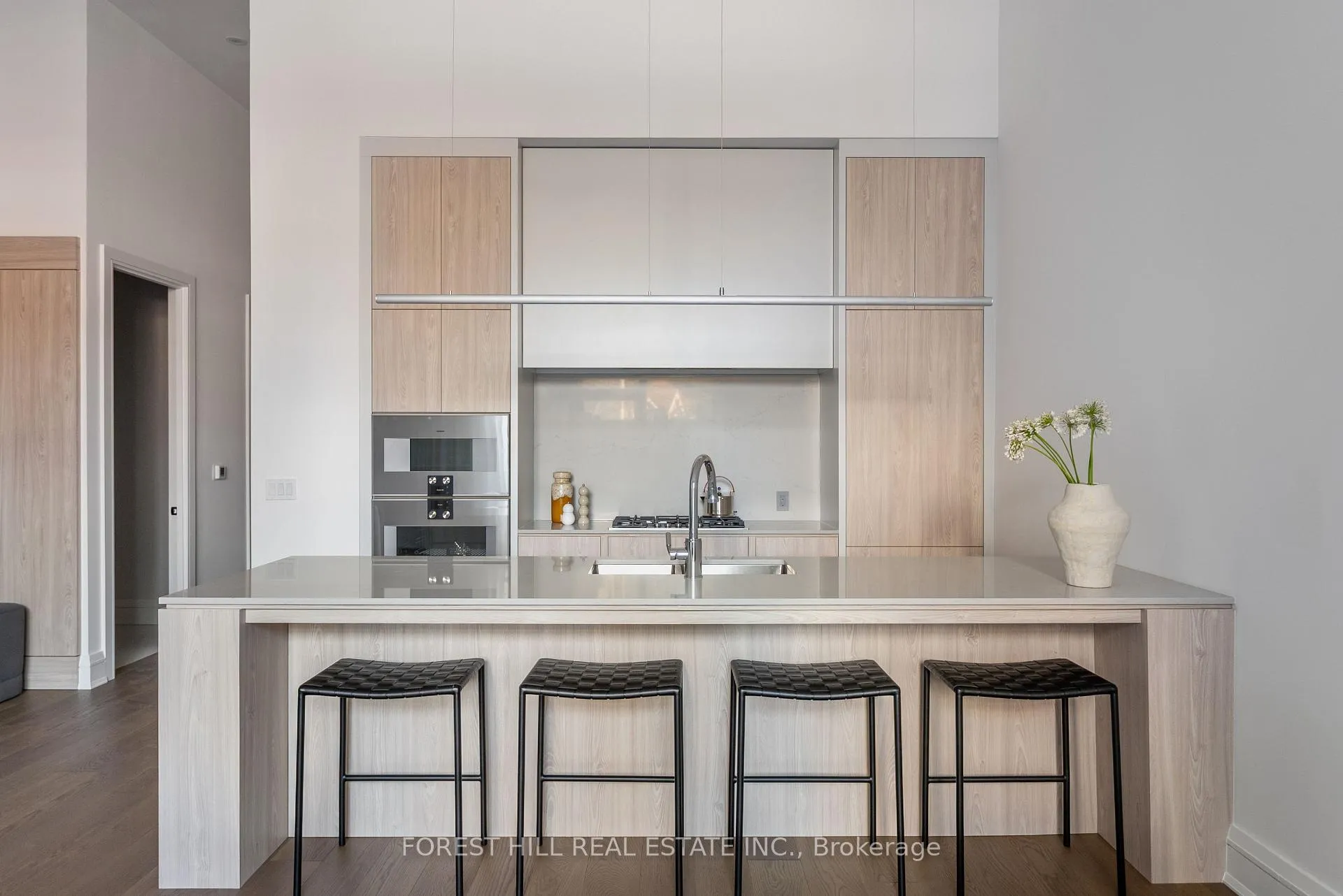 Photo 1 of Unit 1A, 2010 Bathurst Street, Toronto, Humewood-Cedarvale — HOMEH