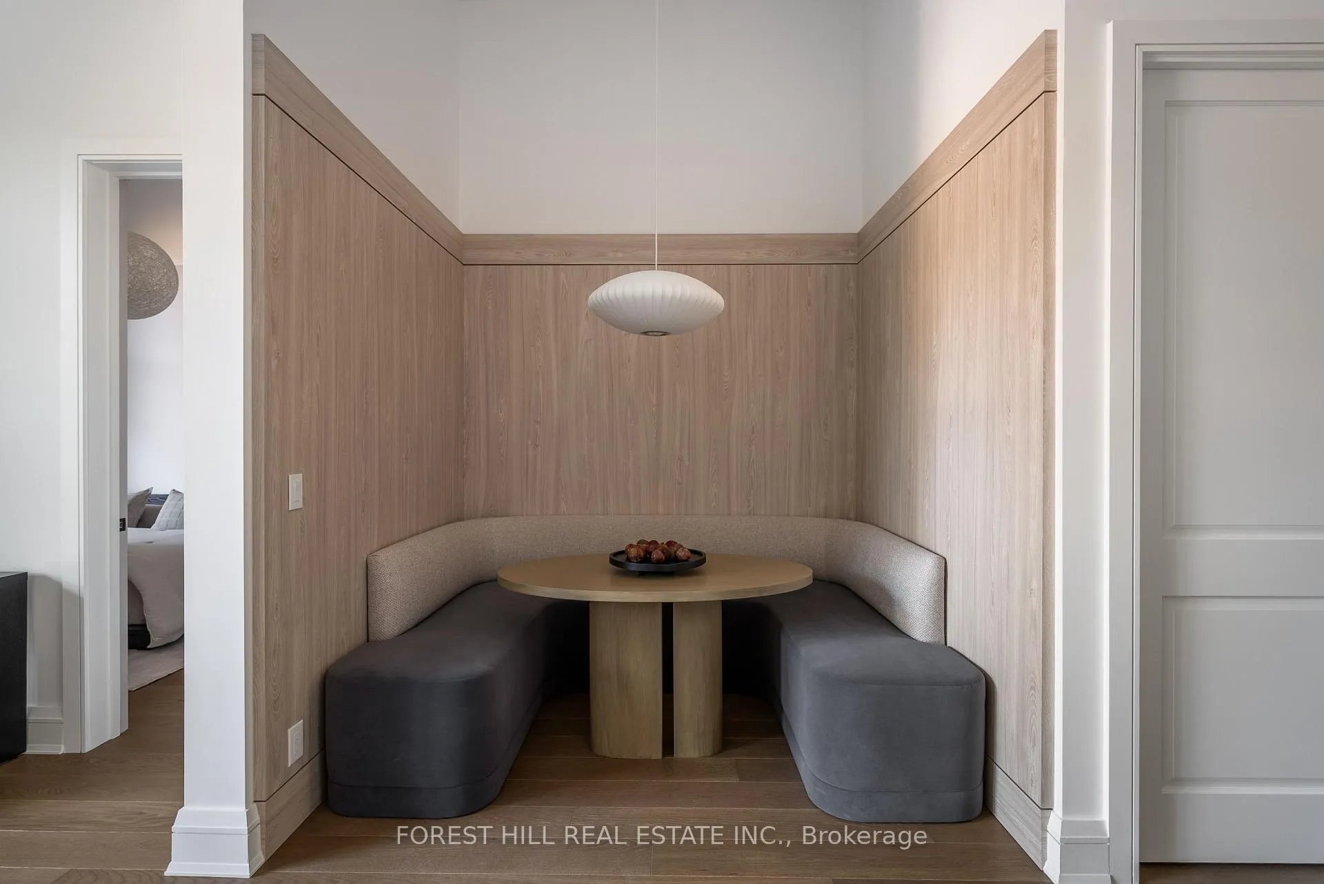 Photo 5 of Unit 1A, 2010 Bathurst Street, Toronto, Humewood-Cedarvale — HOMEH