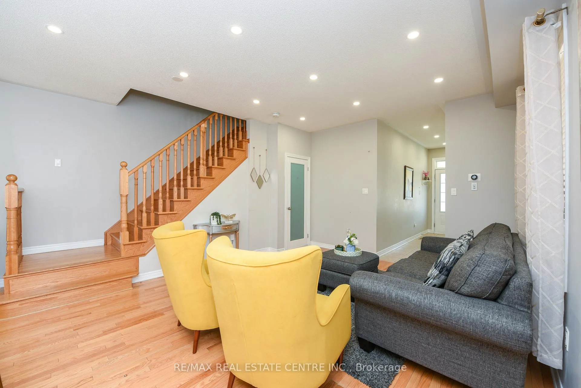 Photo 8 of 682 Megson Terrace, Milton, Willmott — HOMEH