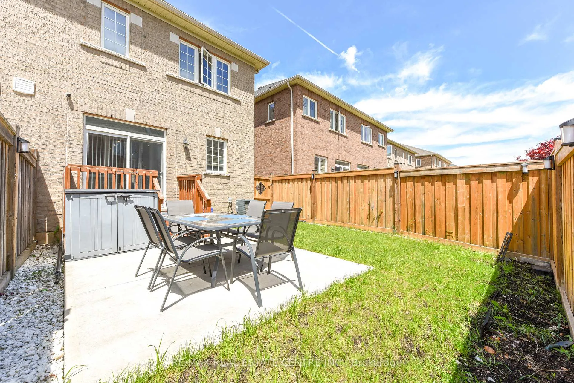 Photo 33 of 682 Megson Terrace, Milton, Willmott — HOMEH