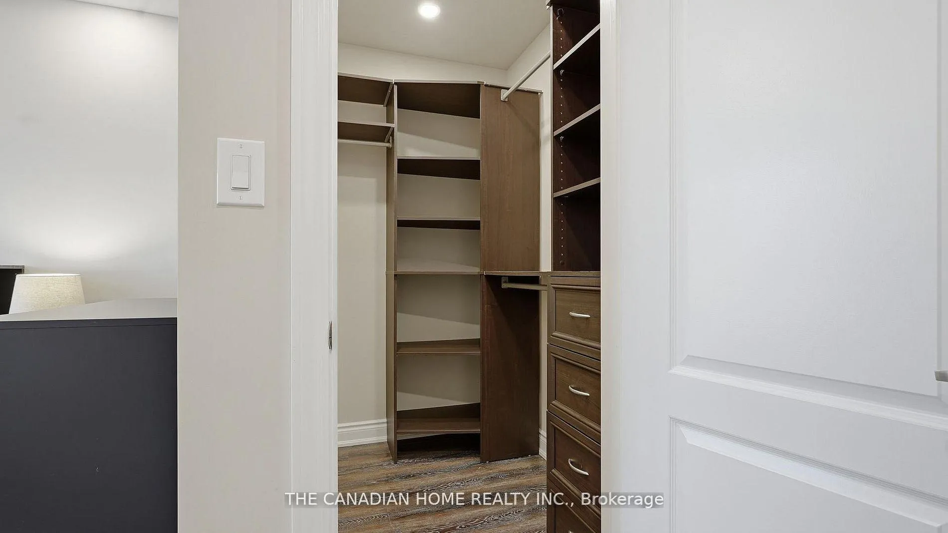 Photo 17 of Unit 332, 8111 Forest Glen Drive, Niagara Falls, Mt. Carmel — HOMEH