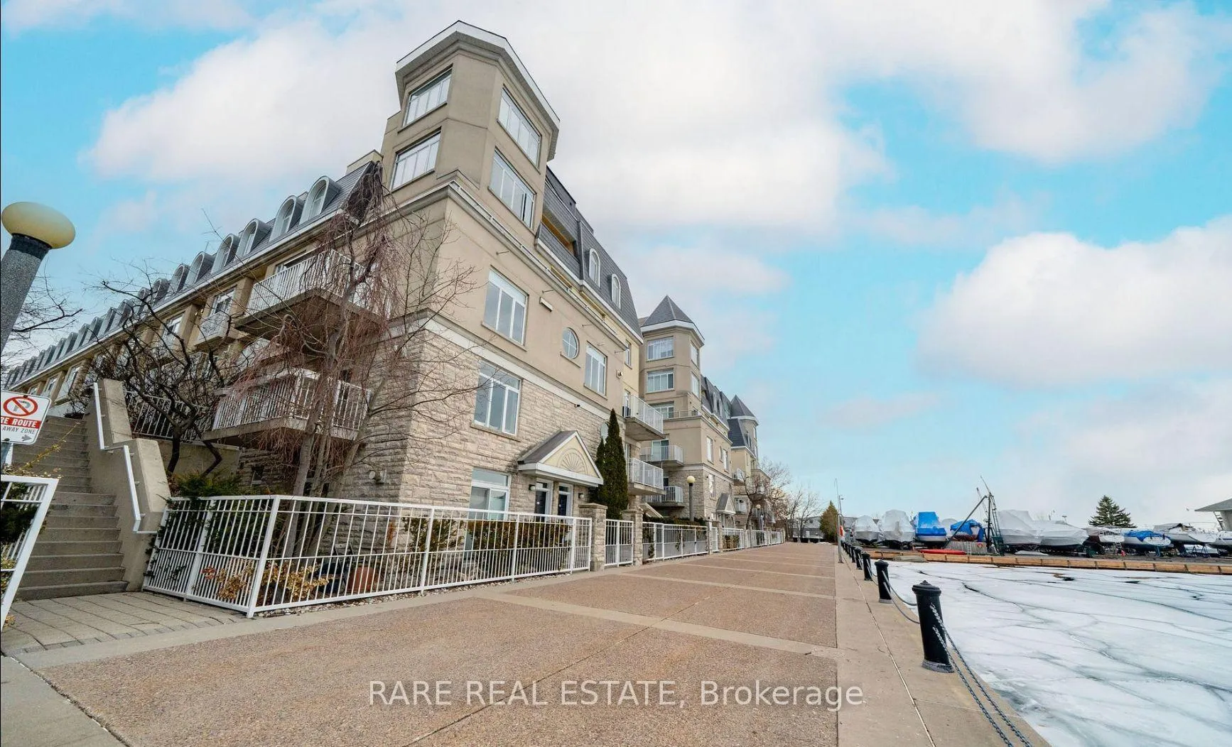 Photo 2 of Unit 368, 32 Stadium Road, Toronto, Niagara — HOMEH