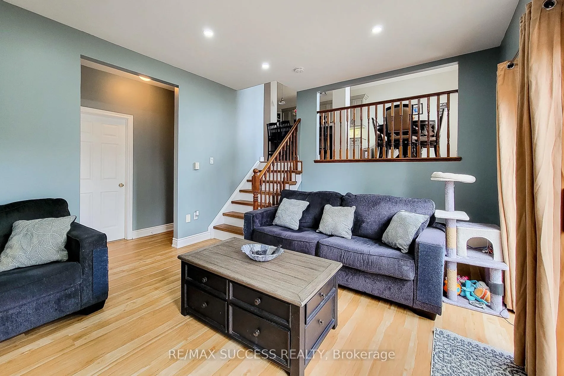 Photo 22 of 14 Casson Lane, Brantford, Greenbrier — HOMEH