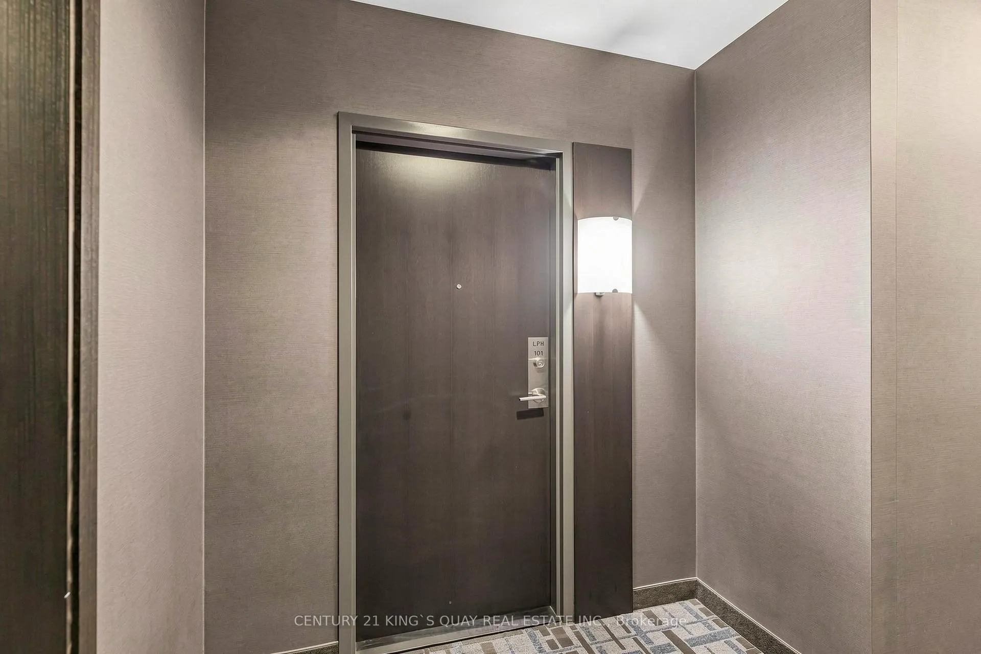 Photo 11 of Unit LPH101, 5168 Yonge Street, North York, Willowdale West — HOMEH