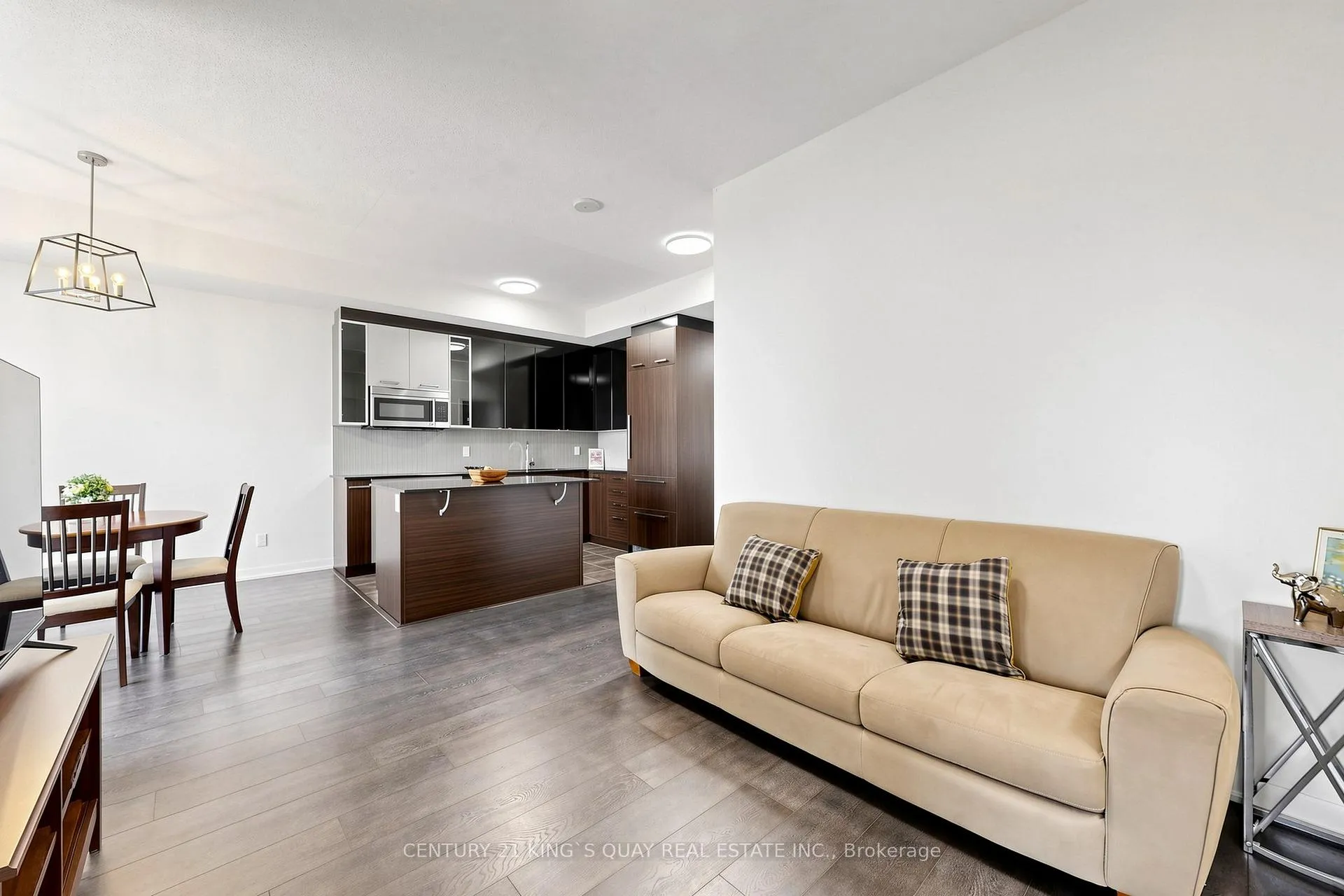 Photo 14 of Unit LPH101, 5168 Yonge Street, North York, Willowdale West — HOMEH